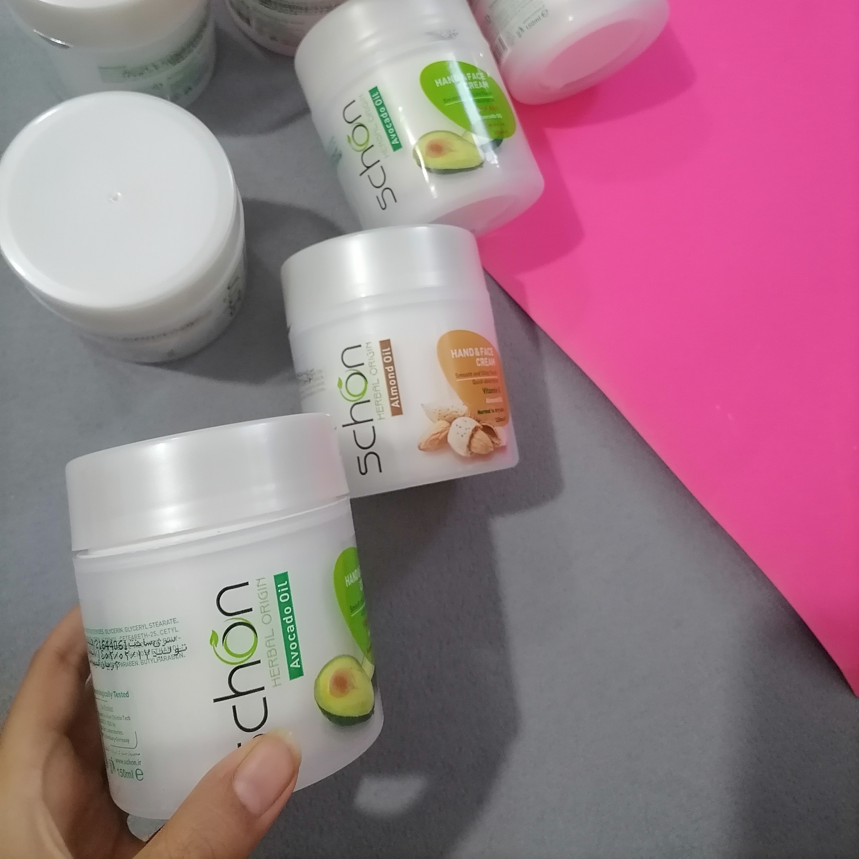 کرم مرطوب کننده شون