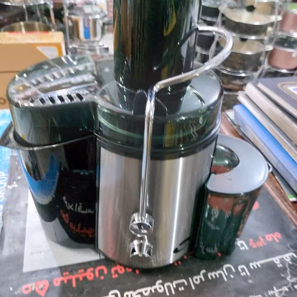 آبمیوه گیری JR7000 استیل مشکی 