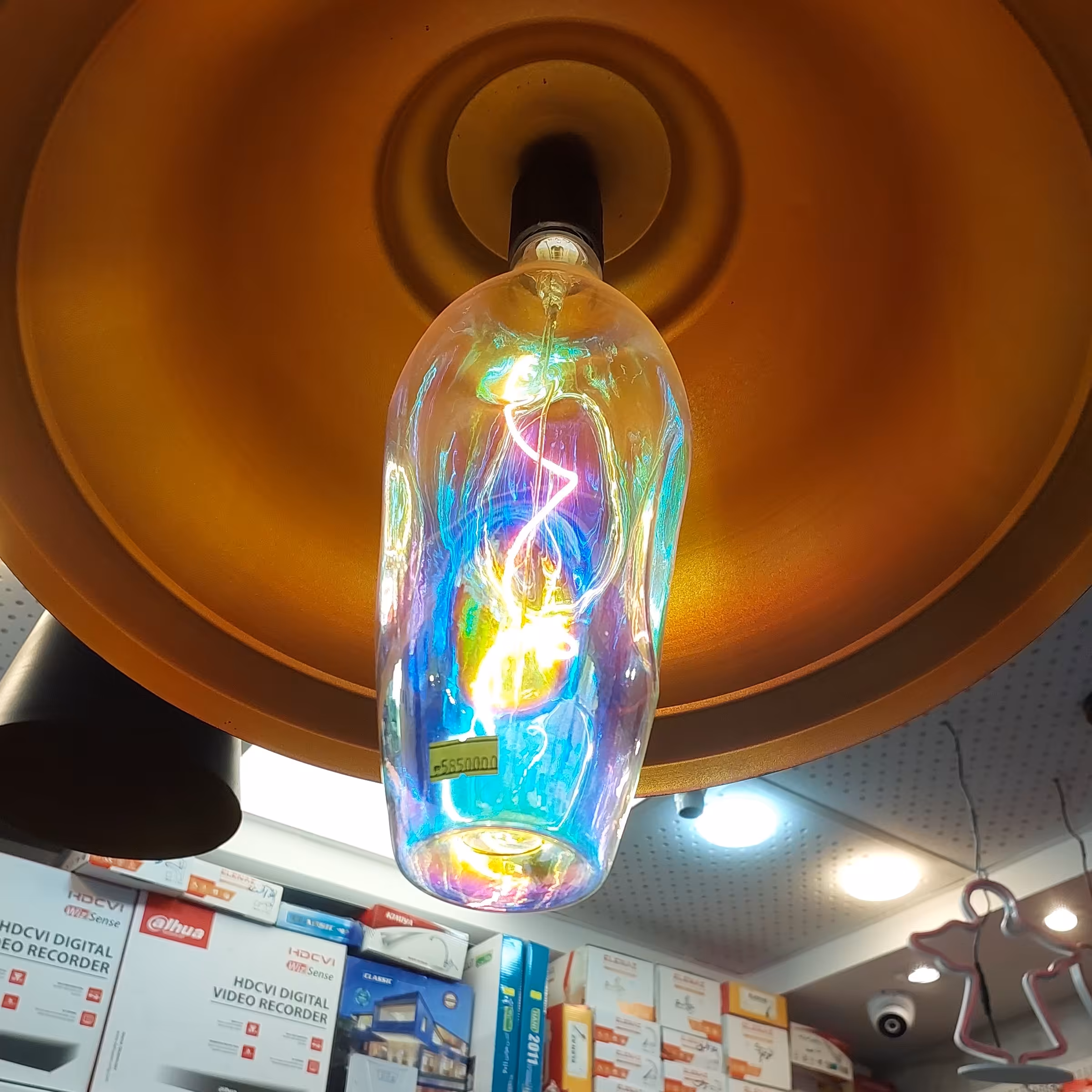 لامپ فیلامنتی مدل گازی رنگی کیفیت عالی نور مناسب بسیار زیبا