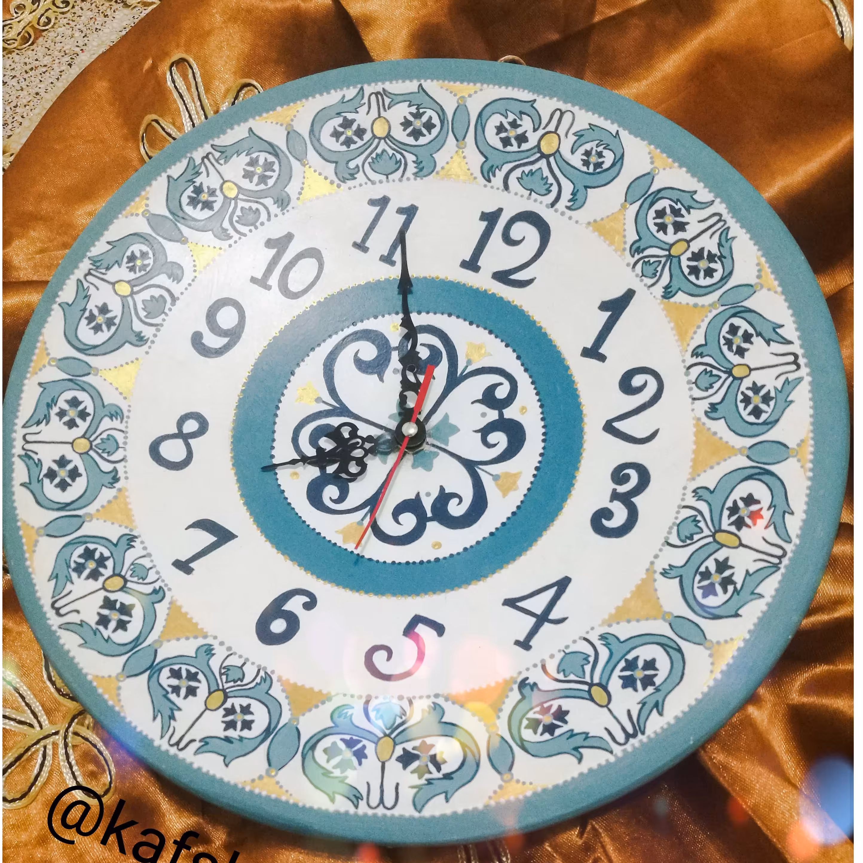 ساعت  دیوارکوب