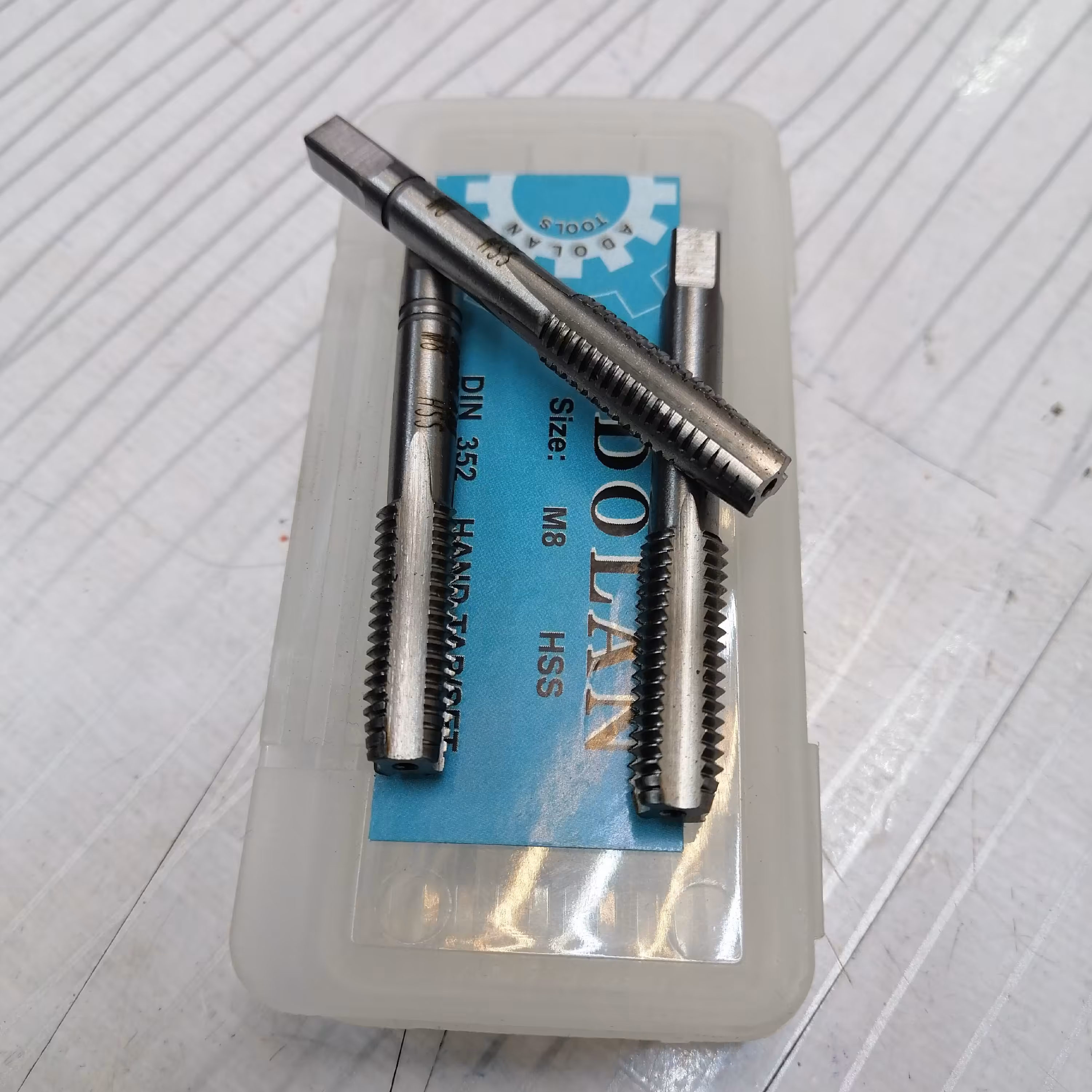 قلاویز دستی m8