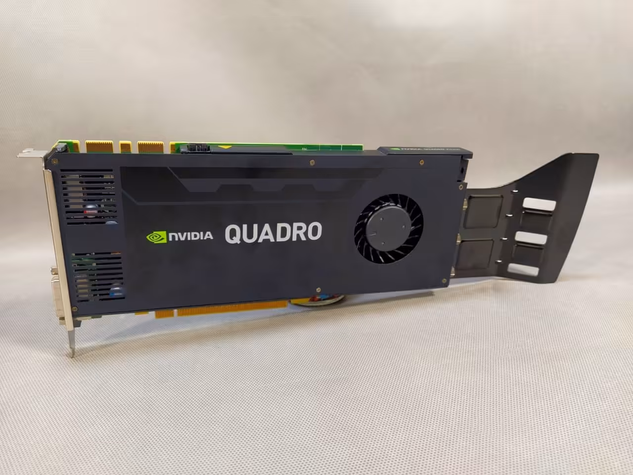 کارت گرافیک Quadro مدل K4200 4GB | مفیدیار مشاوره و خرید لپ تاپ و کامپیوتر با بهترین قیمت