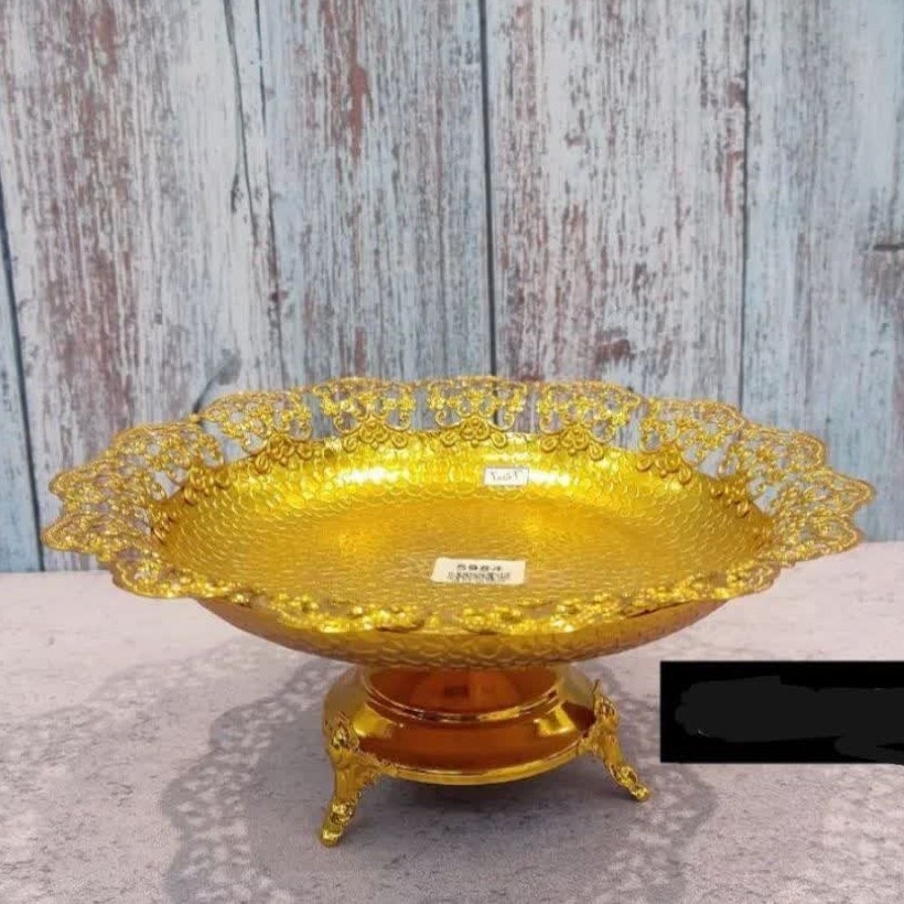 شیرینی خوری طلایی یونا