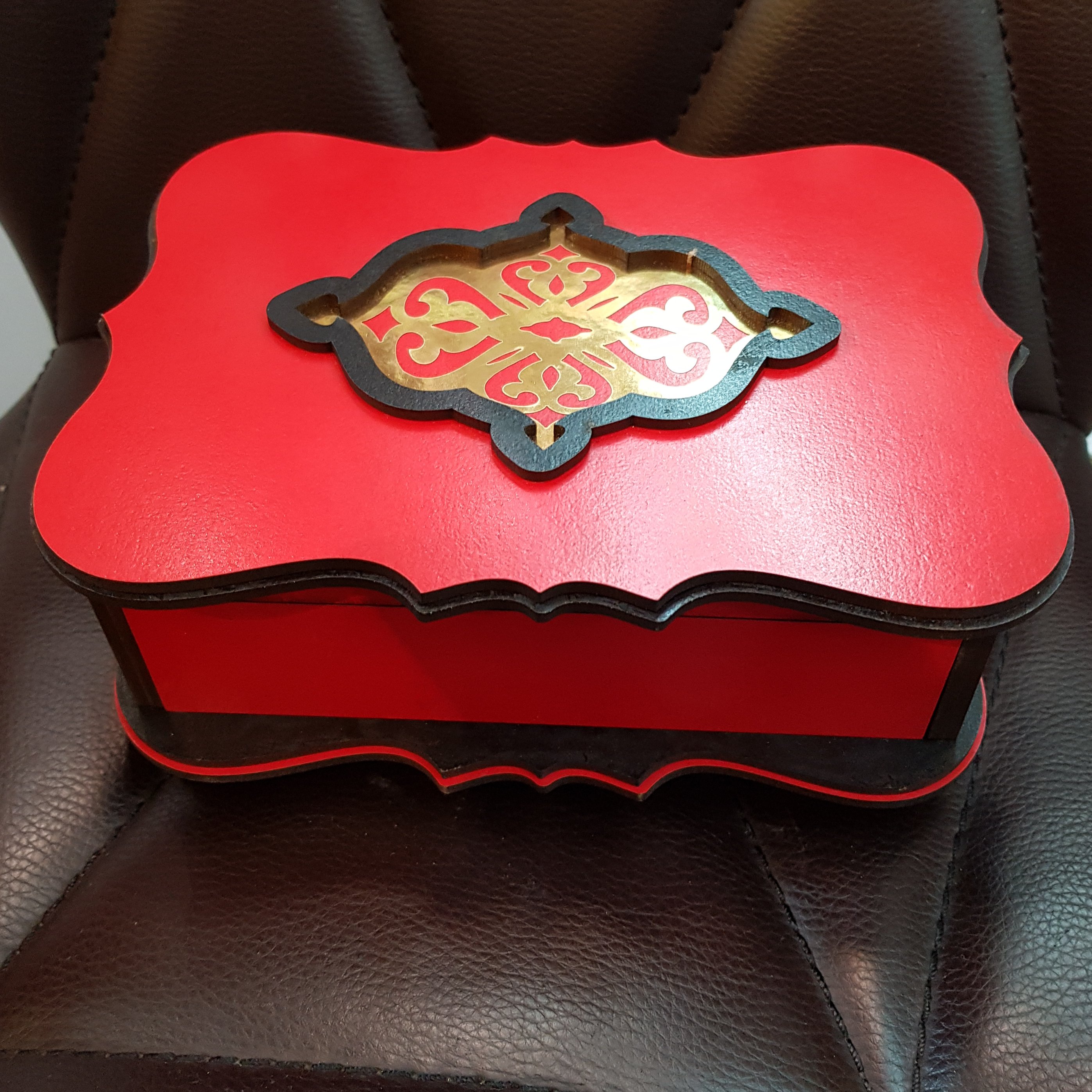 جعبه ،باکس  موزیکال کوکی رنگ قرمز مناسب ولنتاین