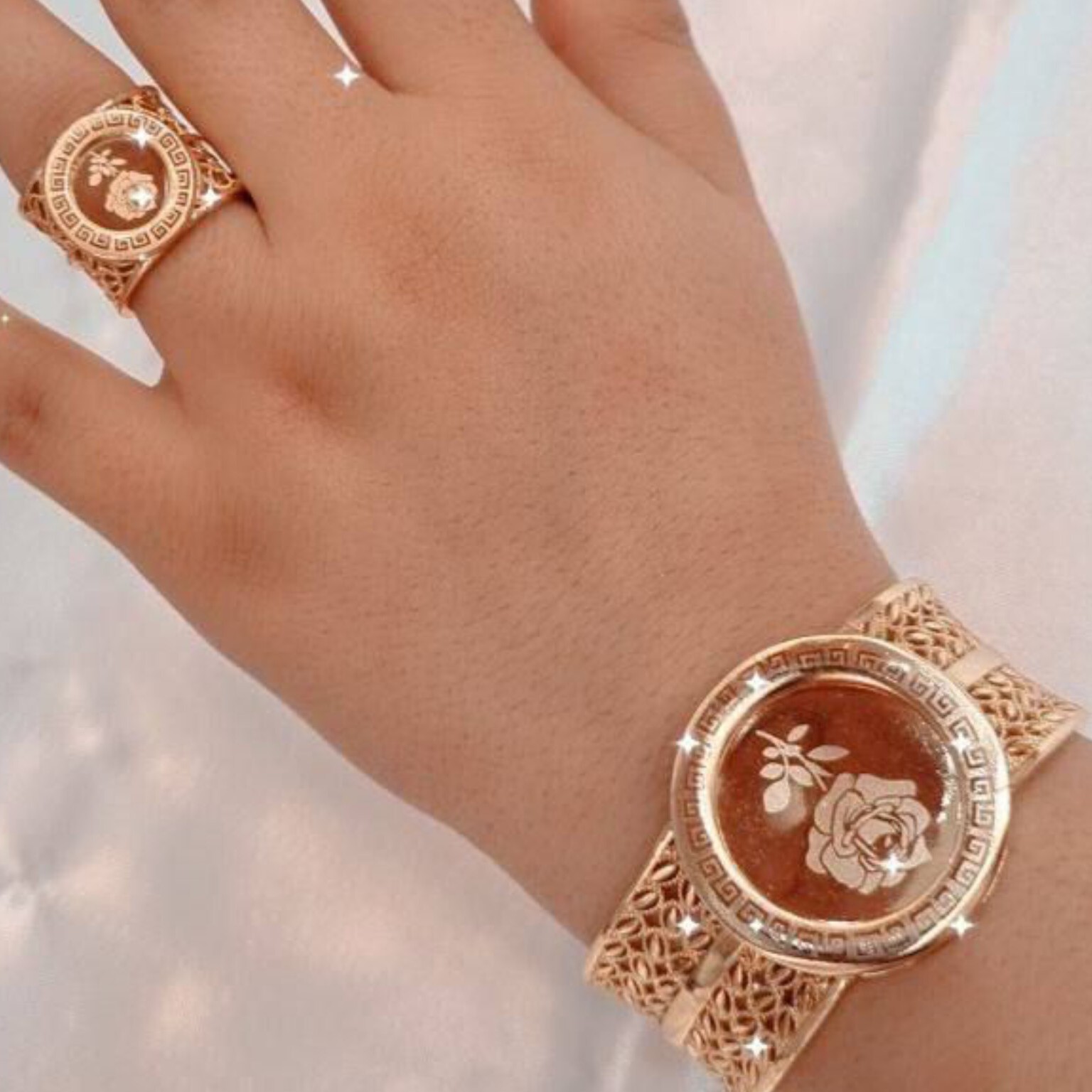 دستبند وانگشتر