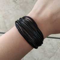 دستبند رشته‌ای چرم