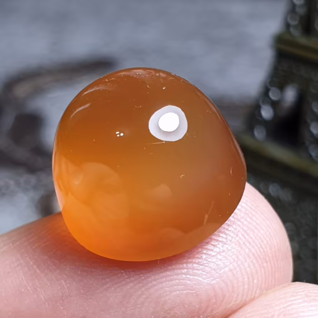  نگین فوق العاده زیبای عقیق خوش رنگ خراسانی اصل معدنی
کد 25670