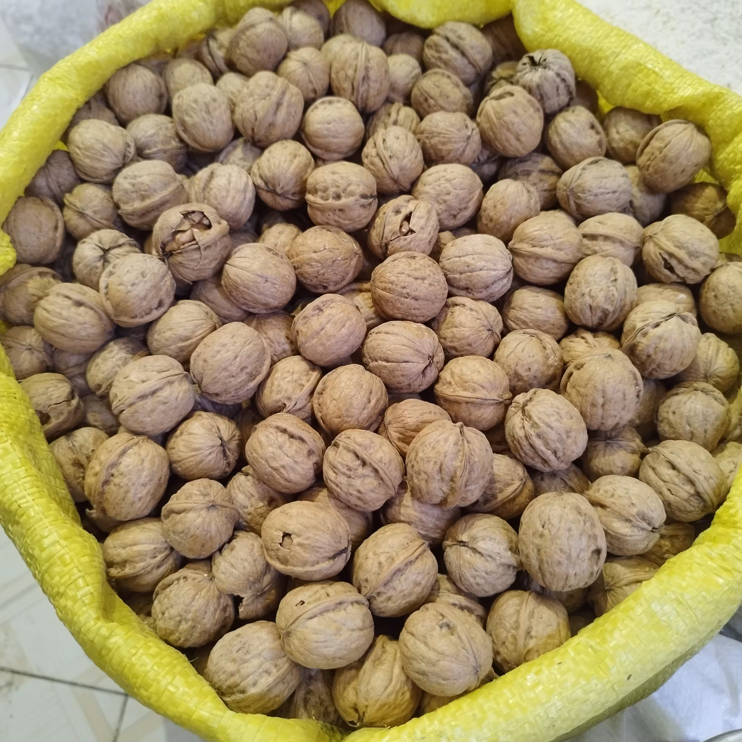 گردو پوست کاغذی اعلا (نیم کیلو) تازه