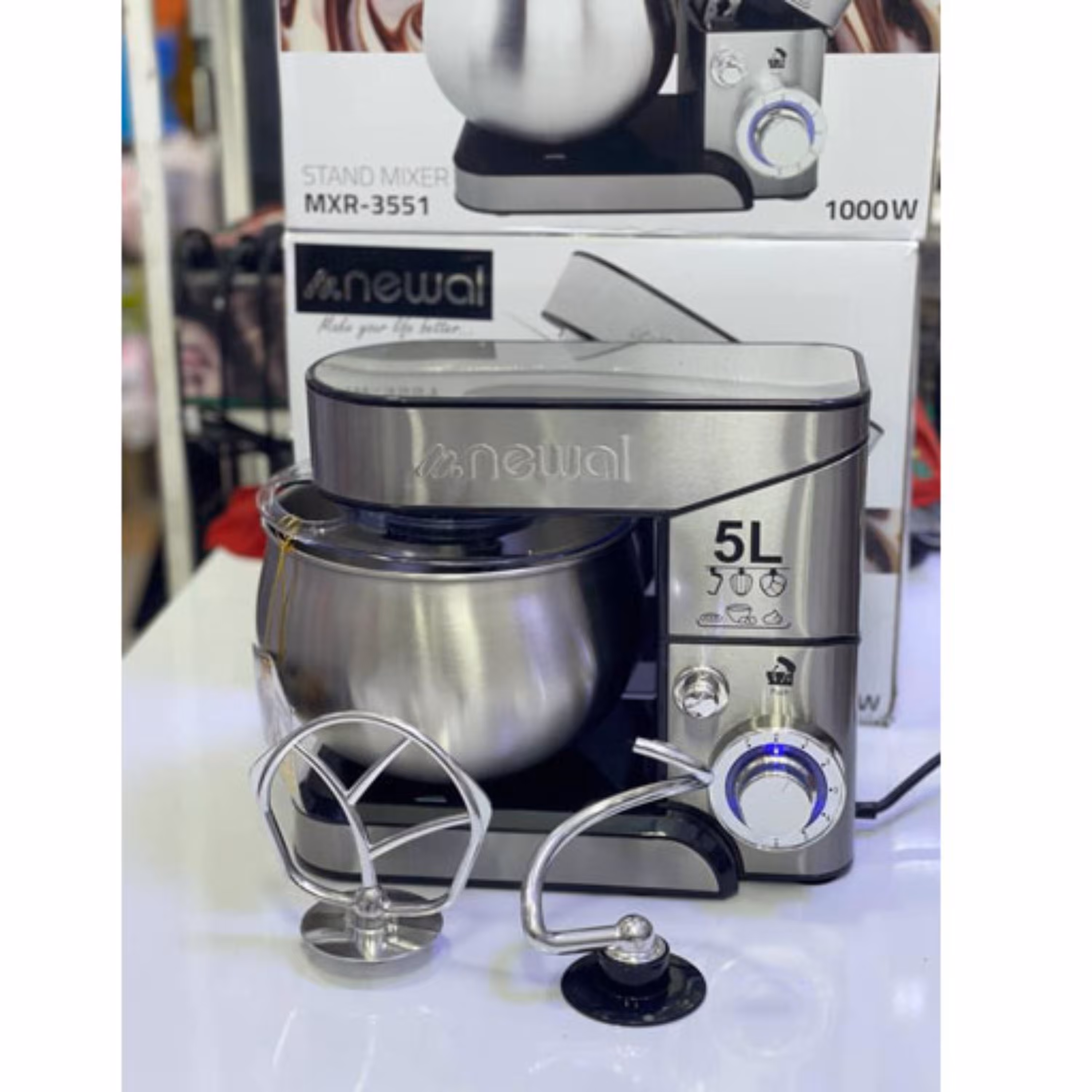 همزن کاسه دار حرفه ای 5 لیتری برند نوال مدل 3551(کدr)