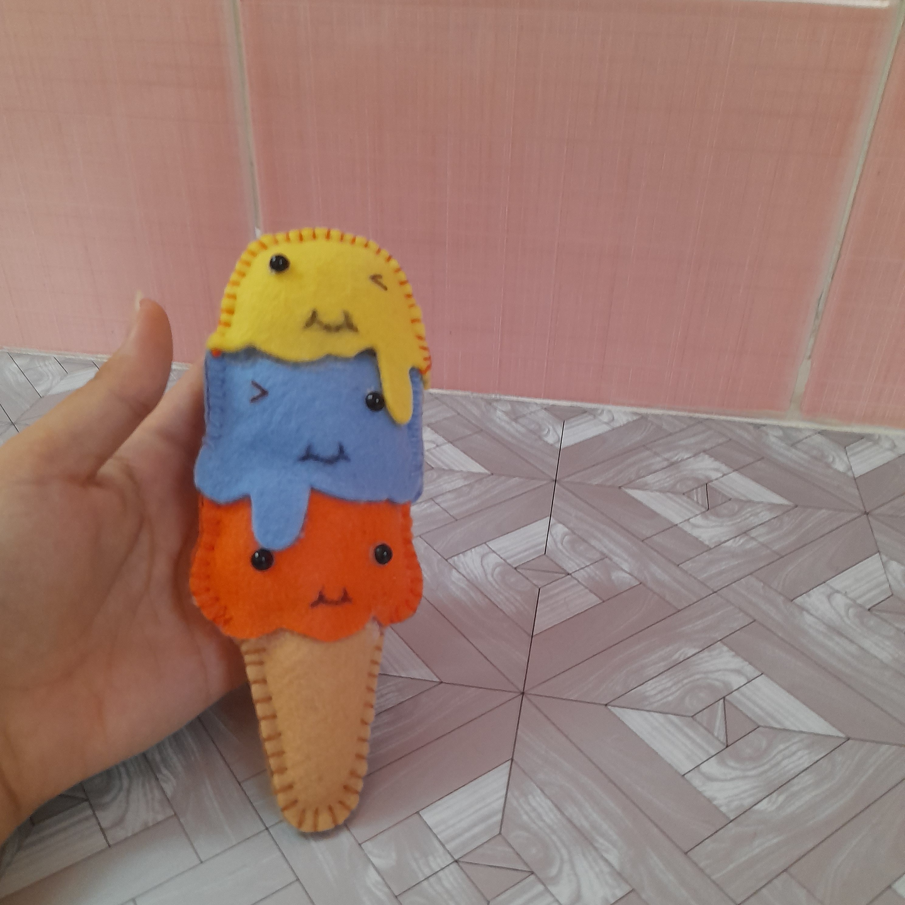 عروسک بستنی سه طبقه 