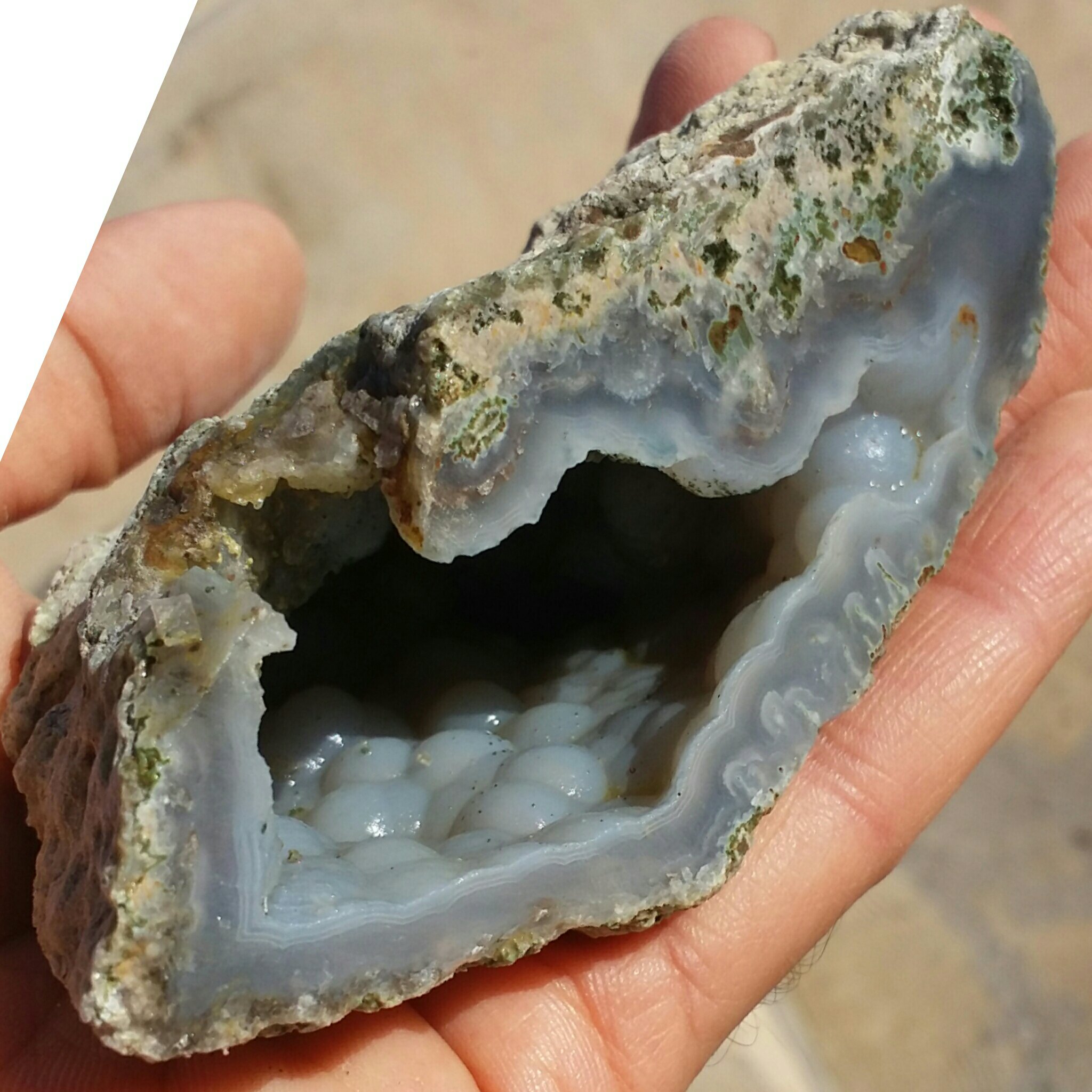 اسلایس سنگ راف عقیق منظره توپی توخالی تاولی بسیار کمیاب 100 در 100 طبیعی نمونه ای تکرار نشدنی و فوق کلکسیونی