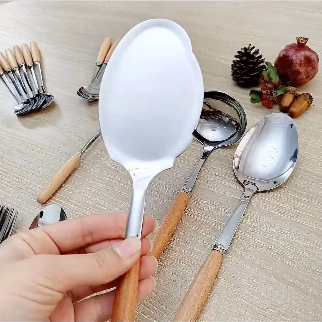 کفگیر برنج دسته چوبی کد Gw53601001