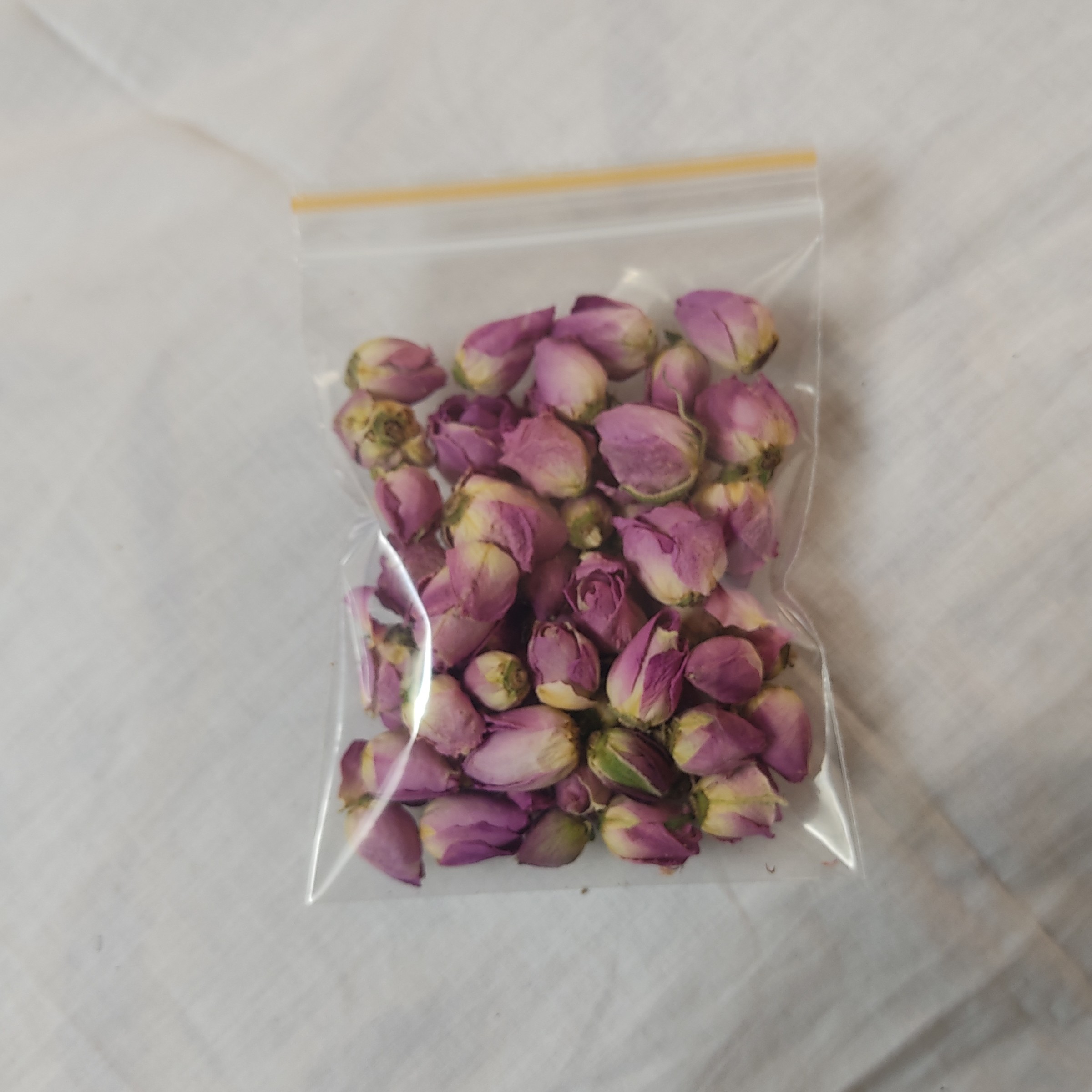 غنچه گل محمدی دستچین ارگانیک وزن حدود 10 گرم