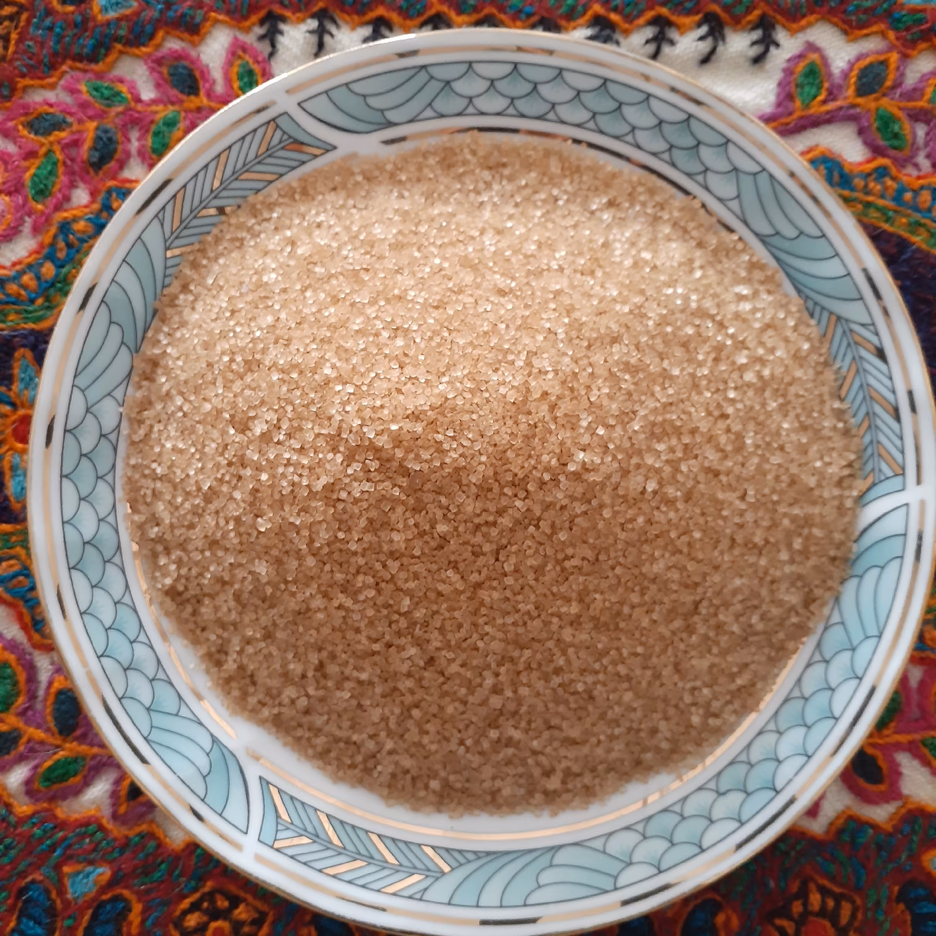 شکر قهوه ای .....در بسته بندی 1000 گرمی