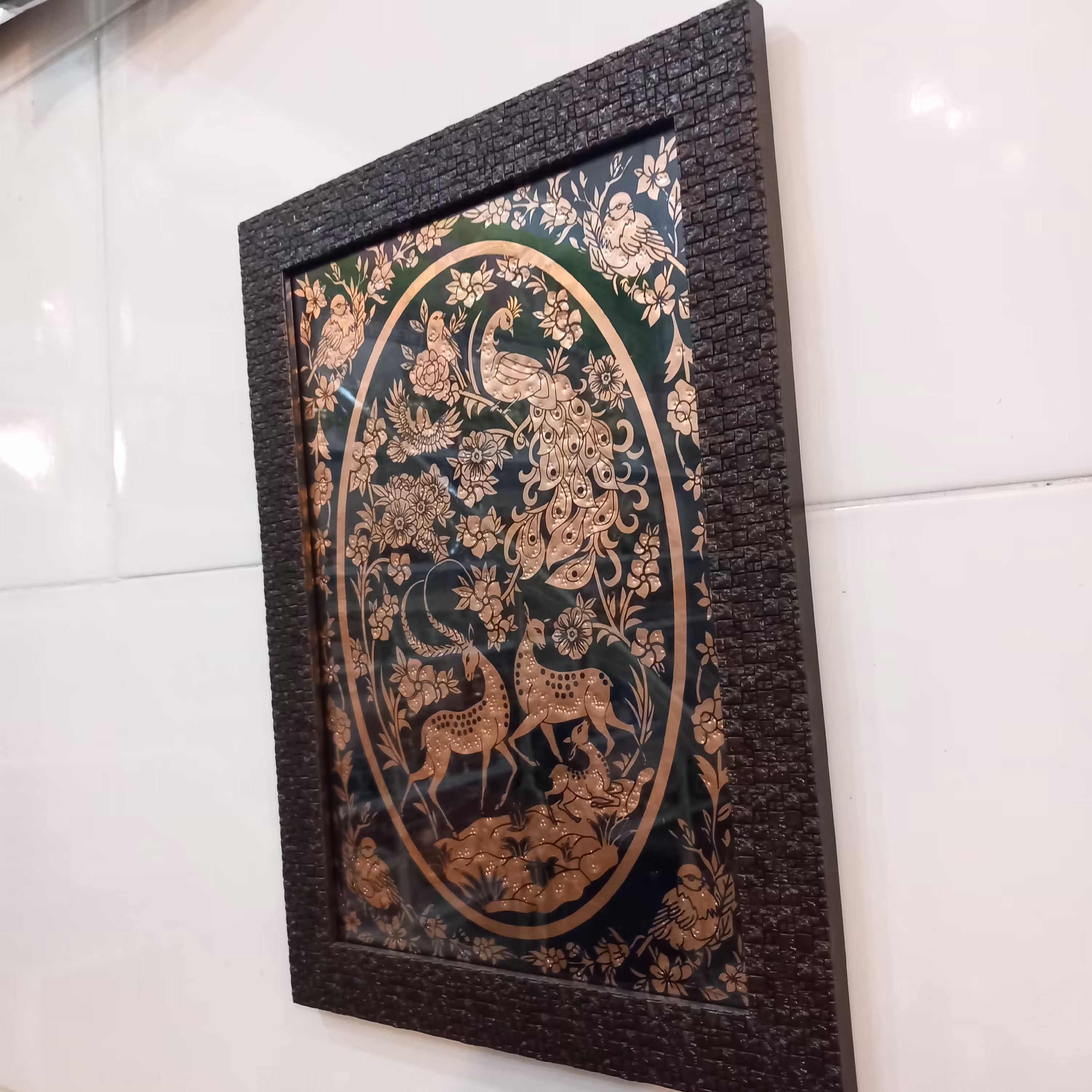 تابلو دیوارکوب مسی مستطیل طرح شکارگاه شیشه دار و قاب زیبا
