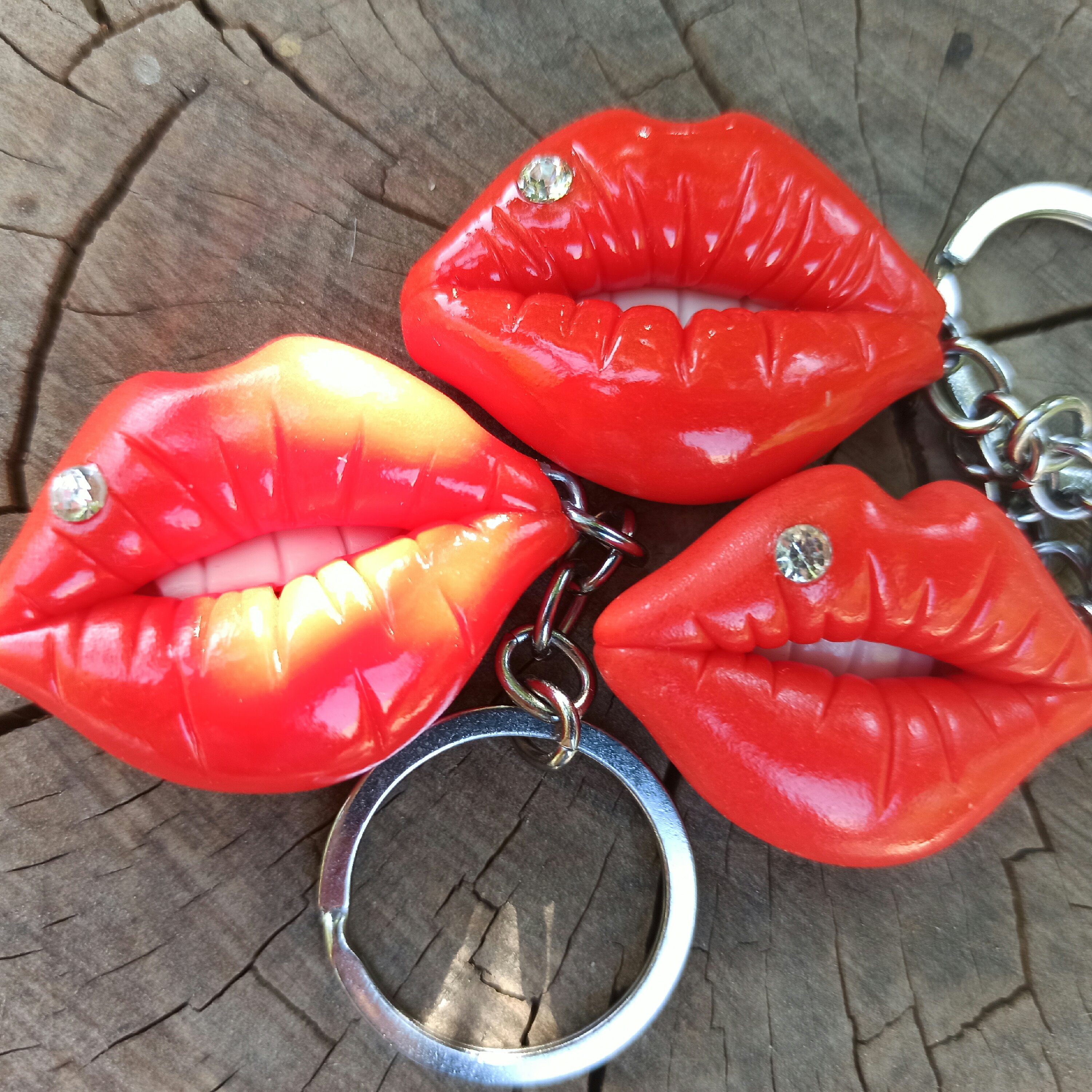 جاسوئیچی خاص دستساز هدیه آرایشگر 5 سانتی قابل شستشو