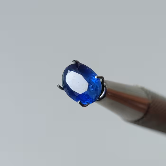 نگین سنگ کیانیت معدنی نپال (کریستالی و شفاف)  