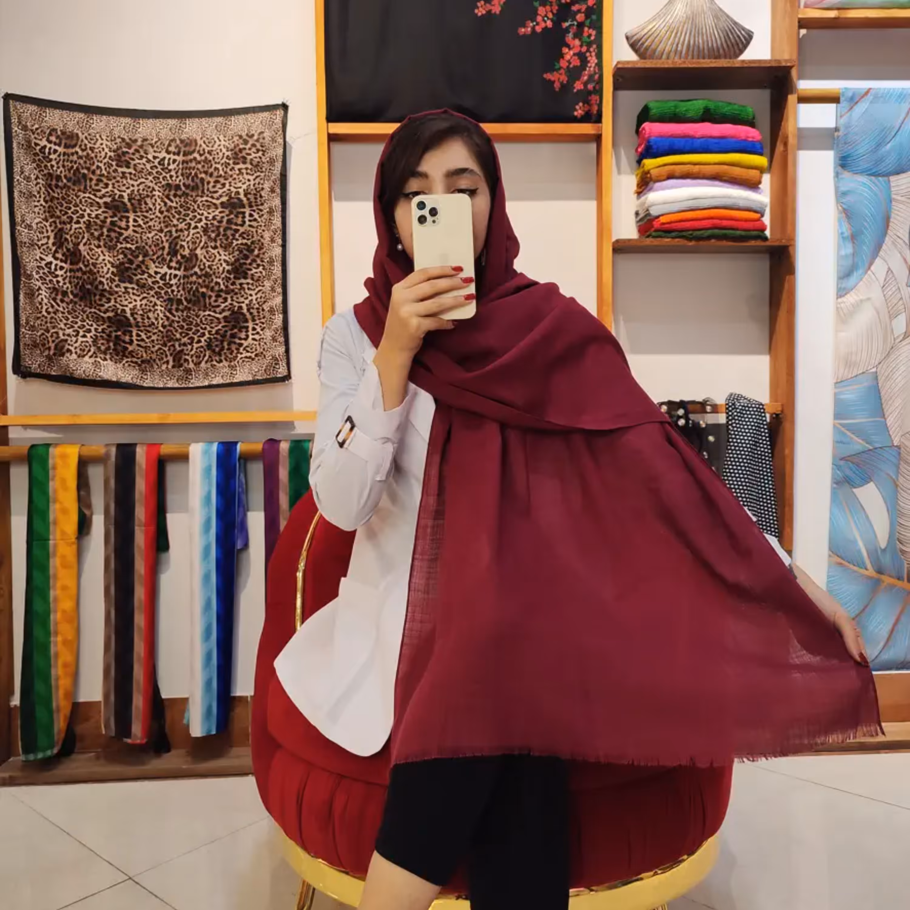 شال ساده رنگ زرشکی لنین نخی 5778