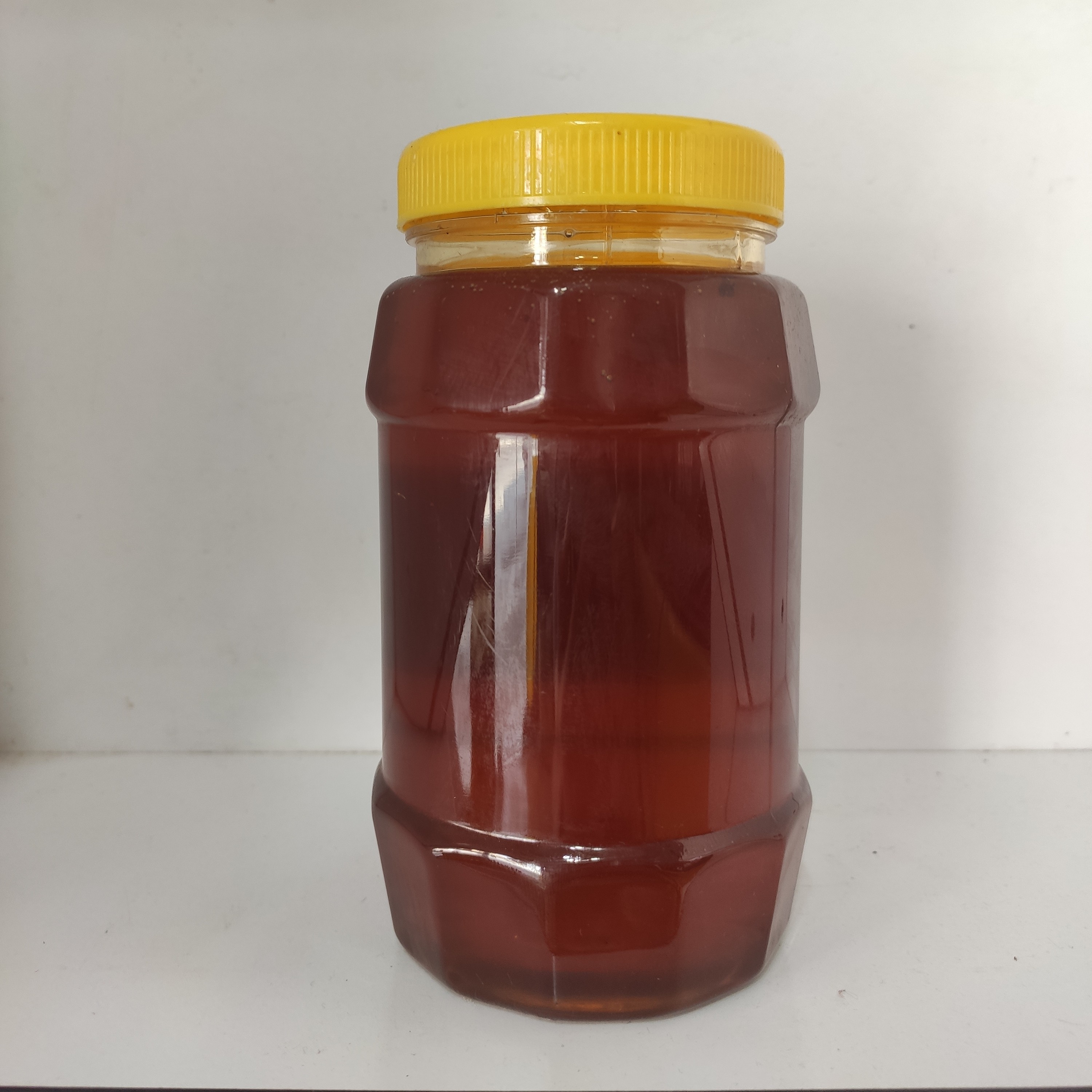 عسل آویشن  یک کیلوگرمی با عطر و طعم فوق العاده