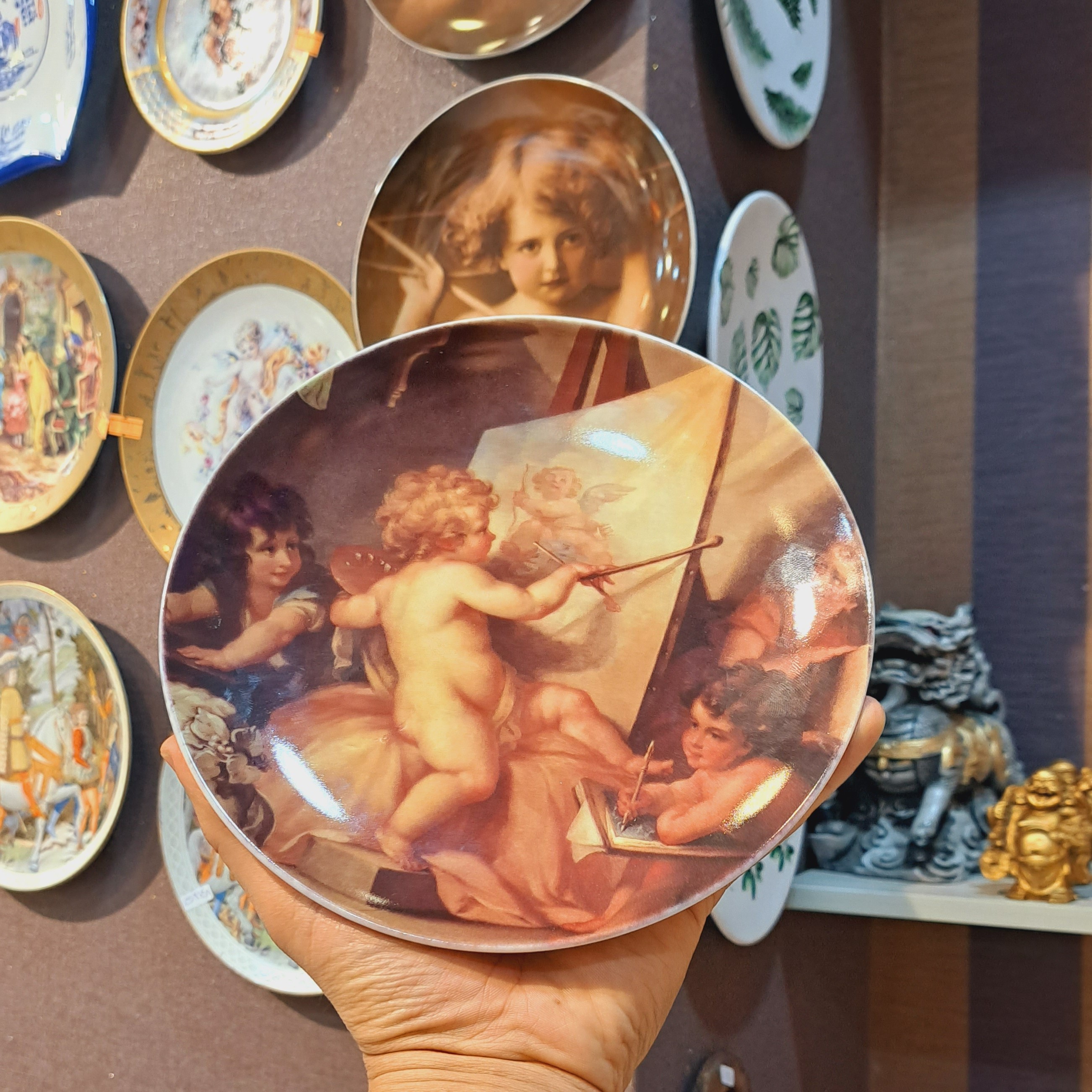 دیوارکوب قدیمی وارداتی بشقاب دیوارکوب ایکیا بشقاب فرشته بشقاب عتیقه بشقاب ژاپنی دیوارکوب فرشته نقاشی دیواری فرشته