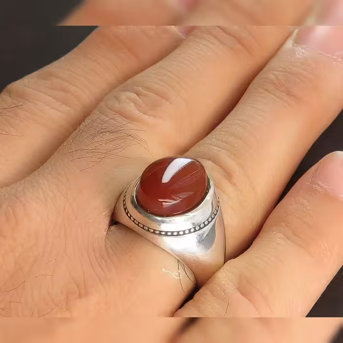 عقیق یمن اصل

عقیق سرخ یمنی اصل رکاب صدفی