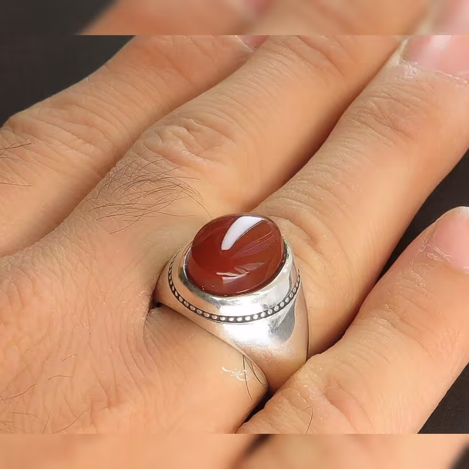 عقیق یمن اصل

عقیق سرخ یمنی اصل رکاب صدفی