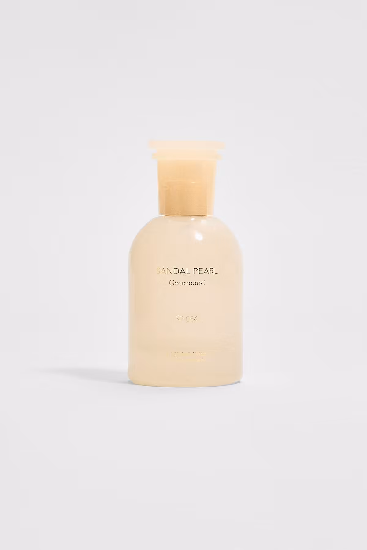 عطر زنانه N.054 مروارید صندل EAU DE Stradivarius