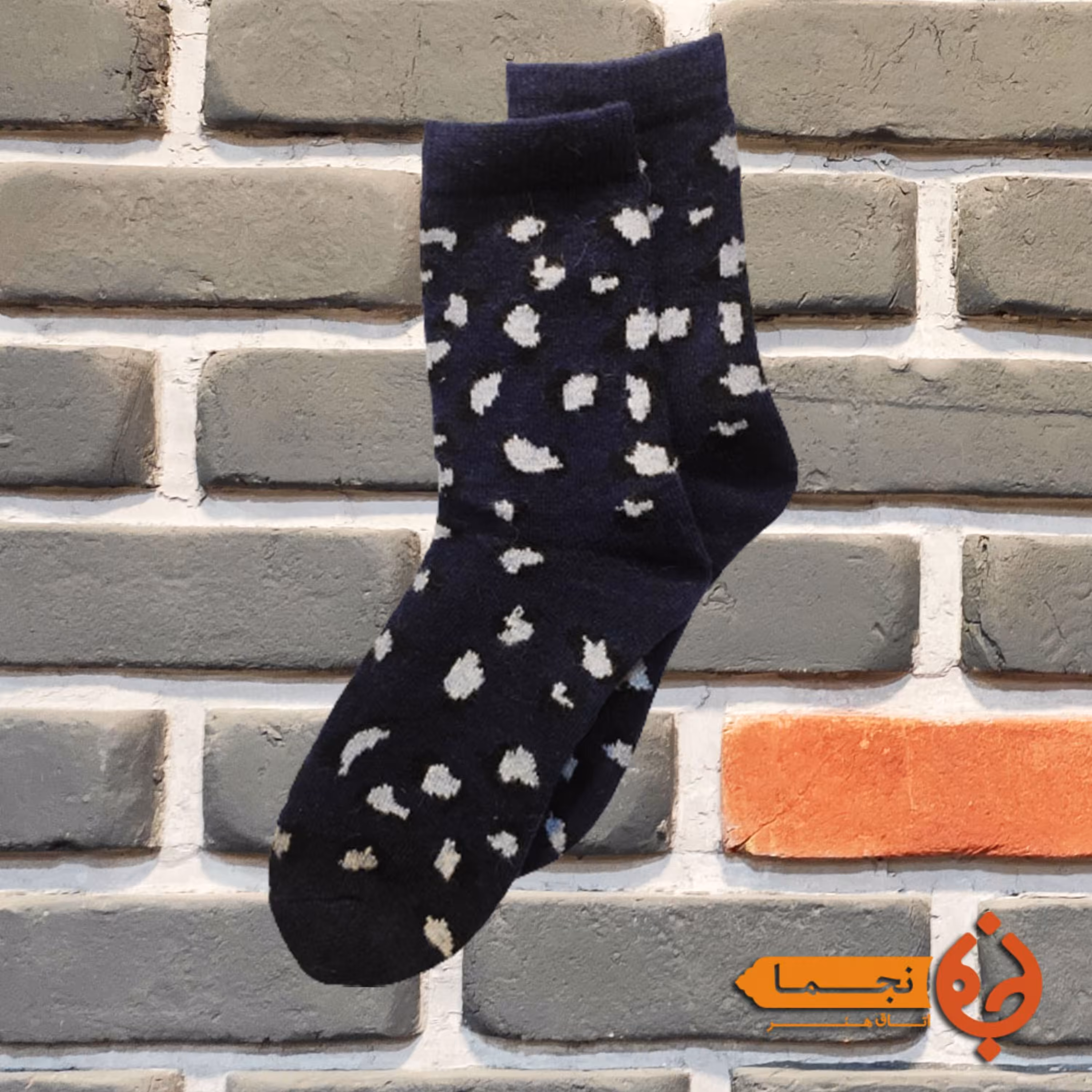 جوراب پشمی گرم طرح پلنگی مناسب پاییز و زمستان کد p02