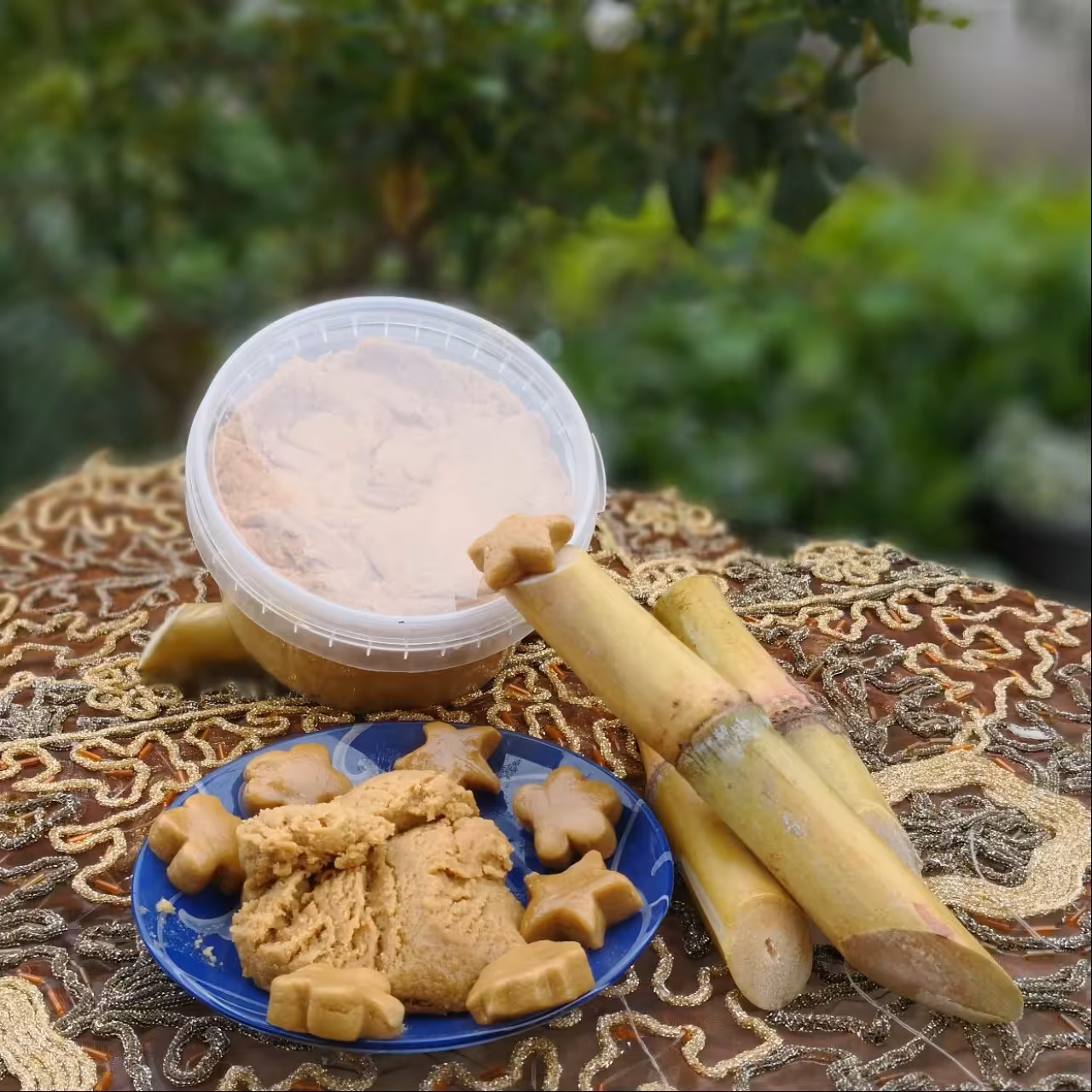 شکر سرخ طبیعی نیشکر تولید بهمن 98 (نیم کیلو) ظرف گرد