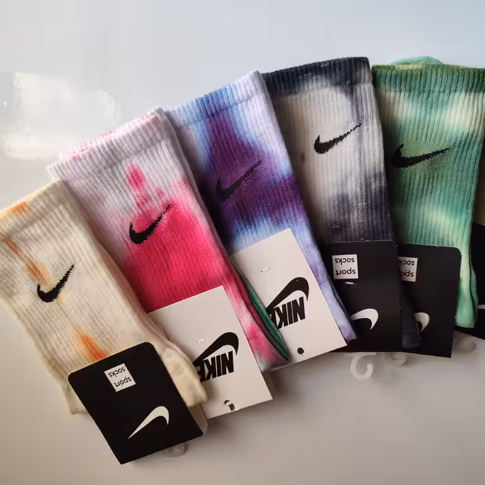 جوراب آبرنگی نایکی نیم ساق  نخ پنبه  کیفیت بالا فری سایز  با شستشو رنگش نمیره (با آب سرد شسته شود )