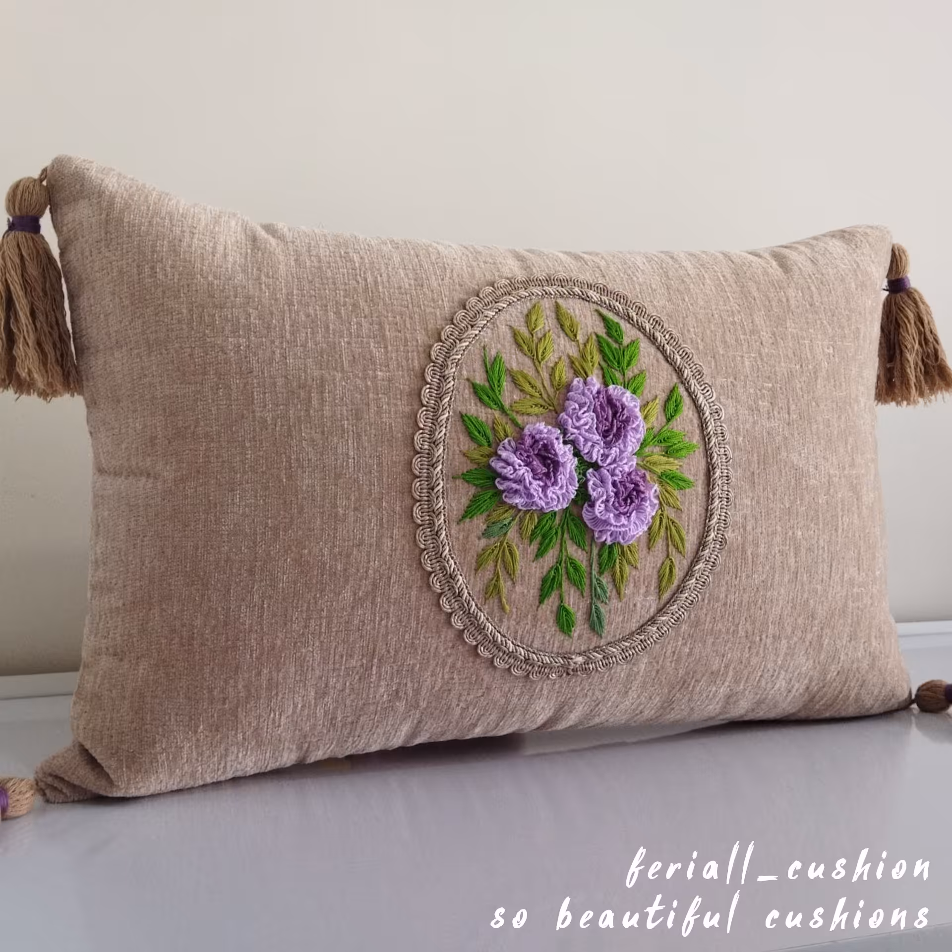 کاور کوسن گلدوزی  شده 1 عدد