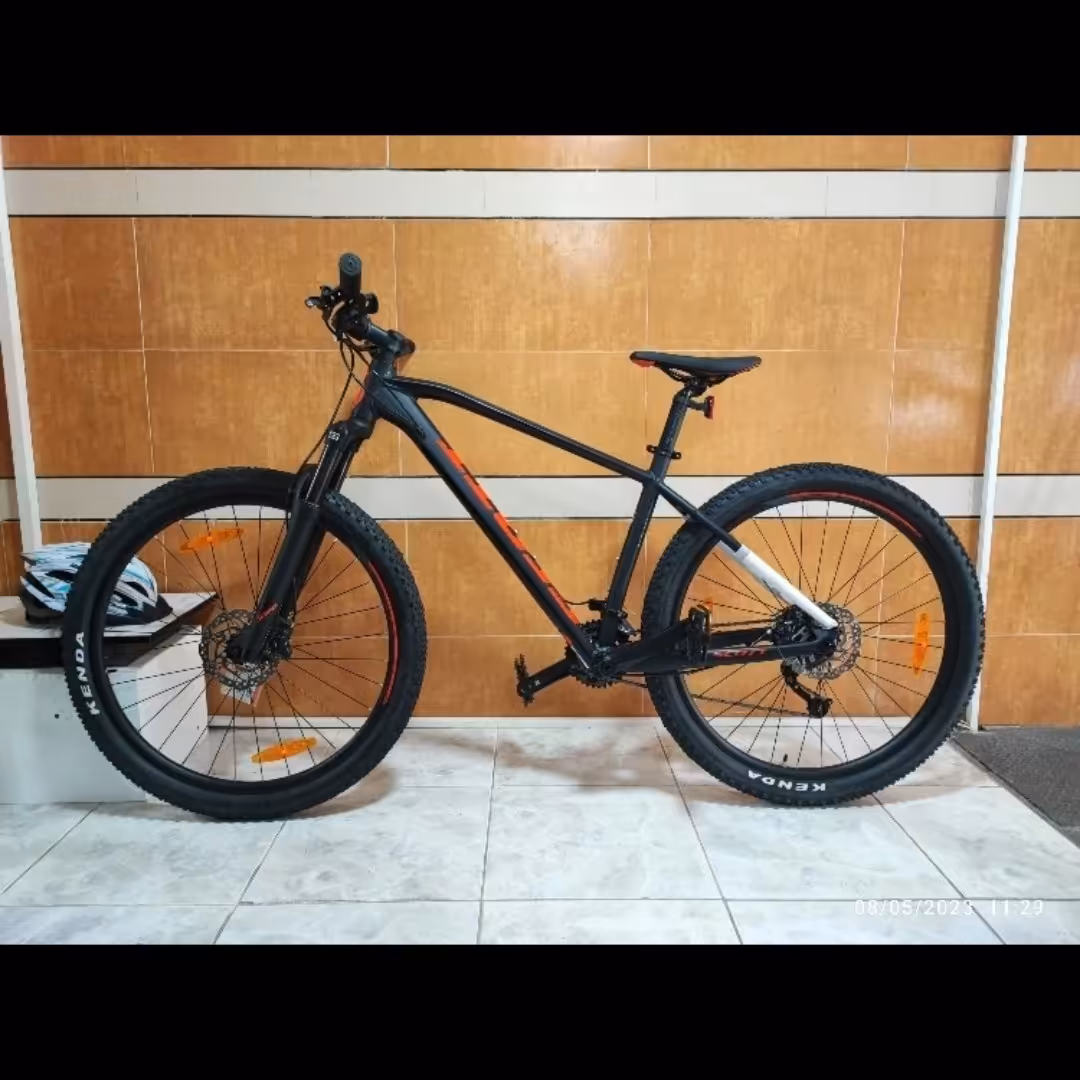 با خرید دوچرخه از  اشانتیون هایی که به کارت میاد و باکیفیتن لذت ببر .... دوچرخه اسکات اسپکت 740 مدیوم مشکی 