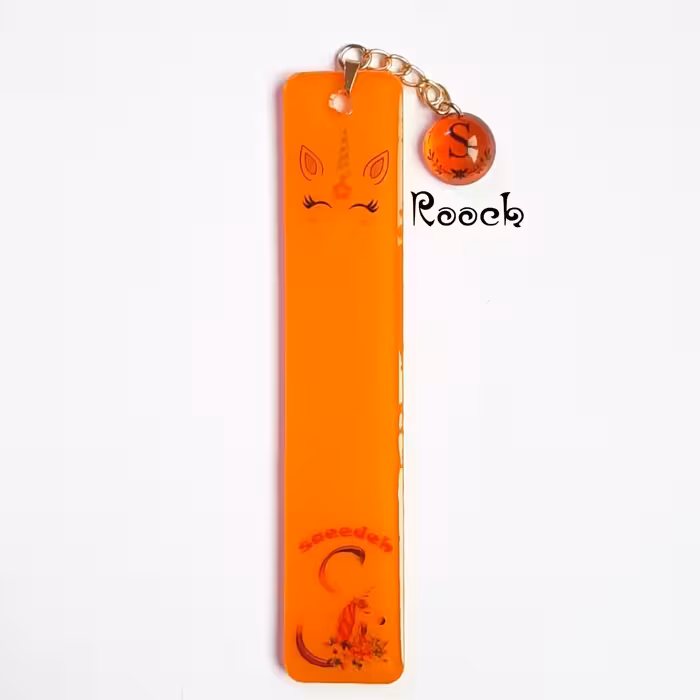 بوک مارک رزینی نشان کتاب یک طرفه پشت ساده و طرح دلخواه سایز  12 و 15 سانت عرض 3 سانت . بدون جعبه 