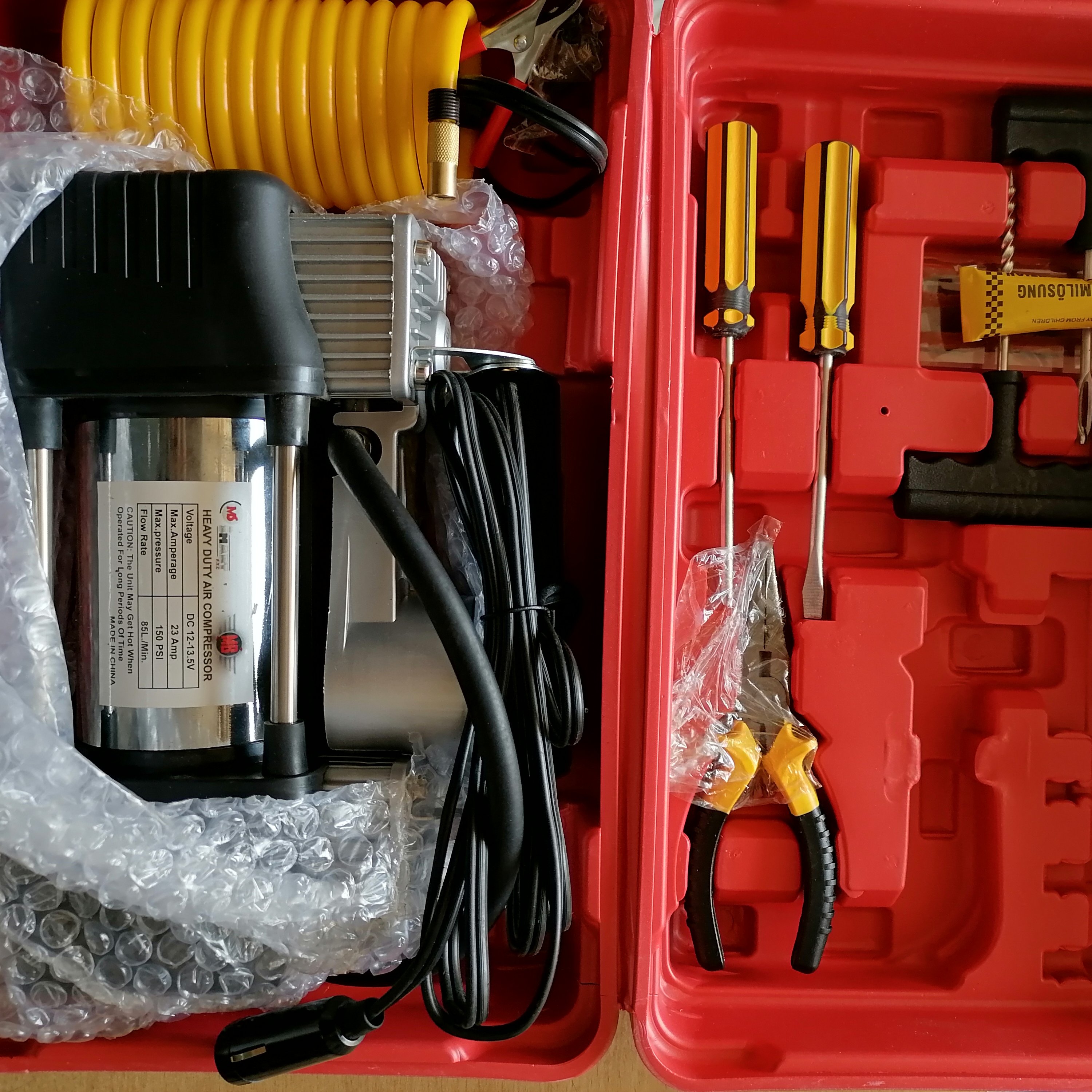 پمپ باد فندکی ماشین 2 سیلندر با جعبه و تجهیزات. 