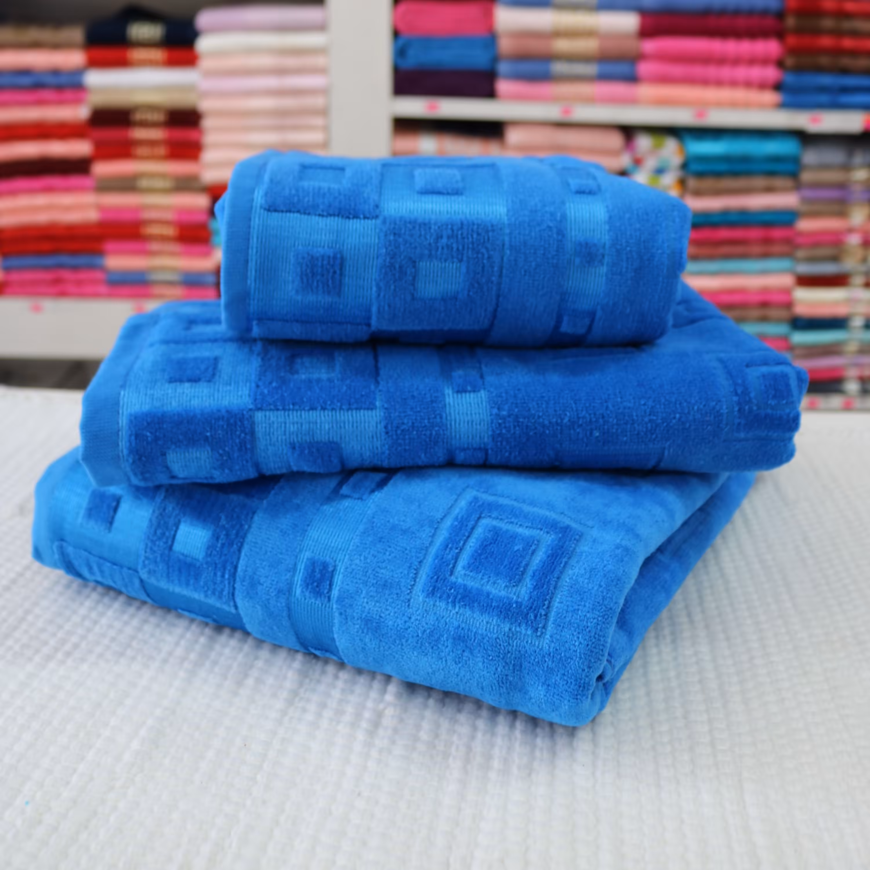 حوله استخری ماندگار آبی (634171)