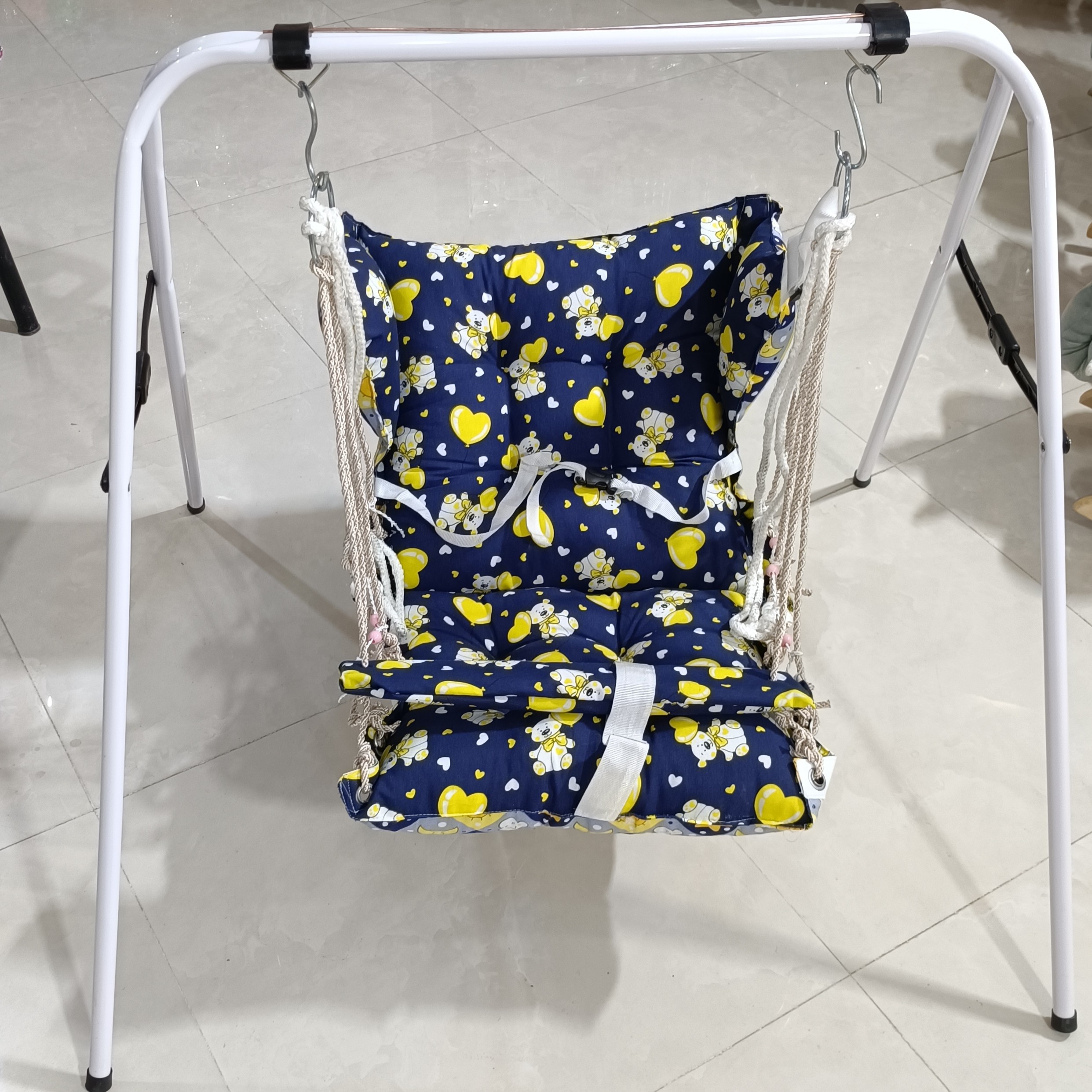 تاب گهواره ای و ریلکسی همراه با پایه  برای نوزاد تا 8 سالگی در تنوع رنگبندی بالا