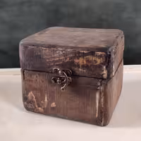 جعبه چوبی طرح قدیمی دست ساز 