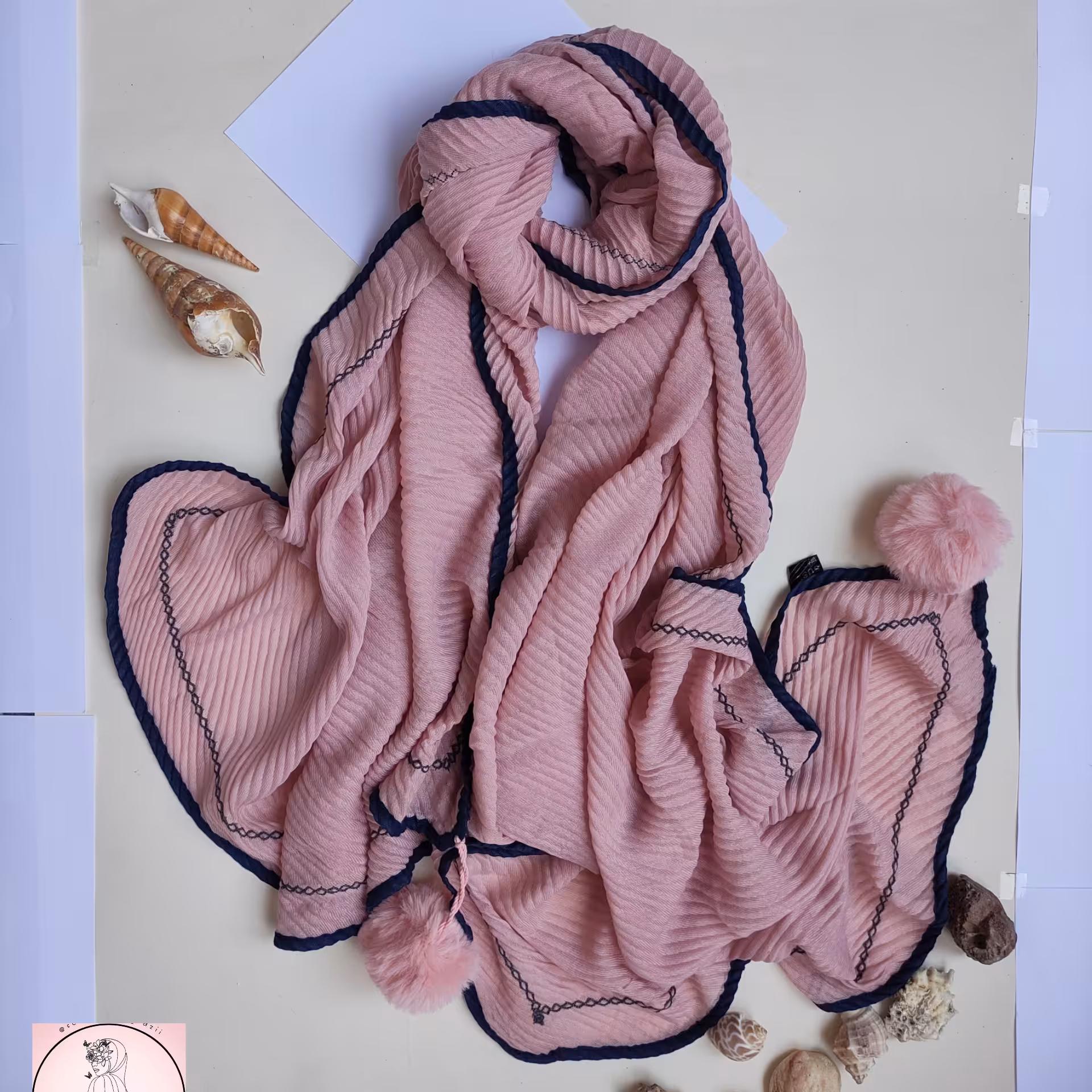 شال پلیسه پاییزه پوم دار پنبه ای