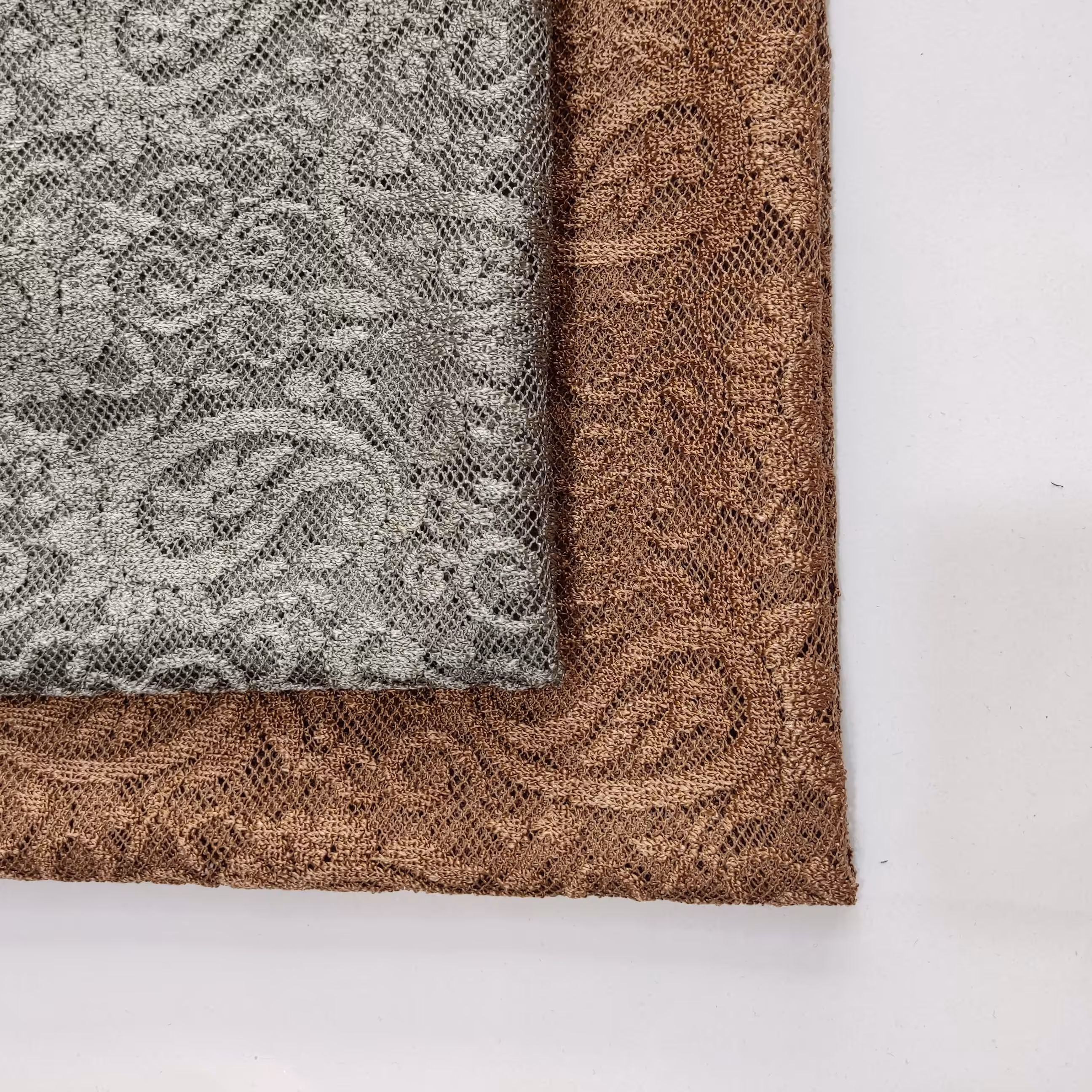 پارچه دانتل مخمل.مناسب برای شومیزخرج کار و ...عرض 150