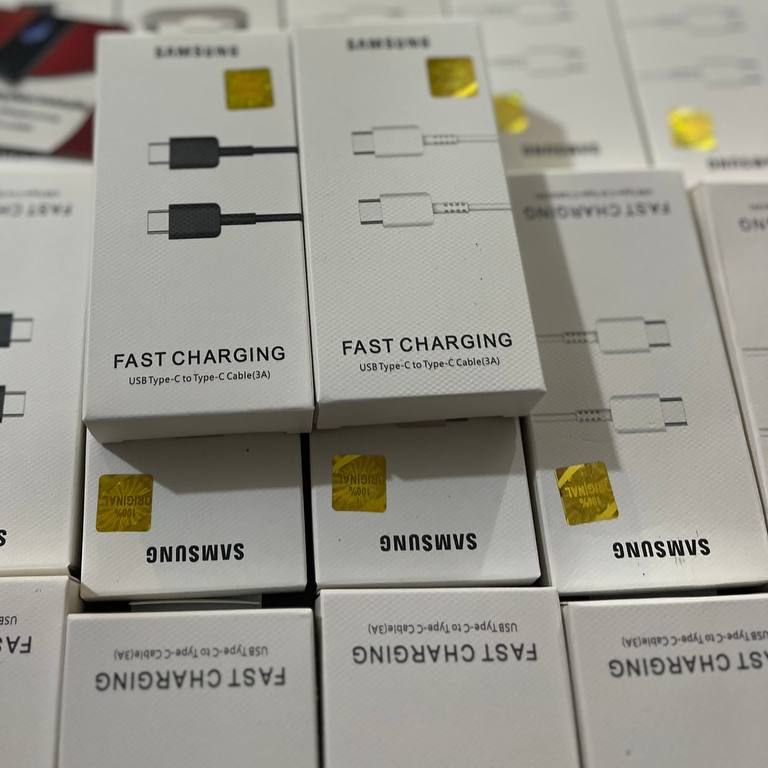 کابل شارژر   سامسونگی  دو سر تیپ C   اصل چین با کیفیت با لا  و قیمت فوق العاده 