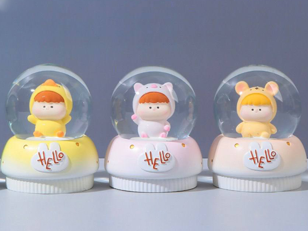 گوی شیشه ای چراغ دار فانتزی