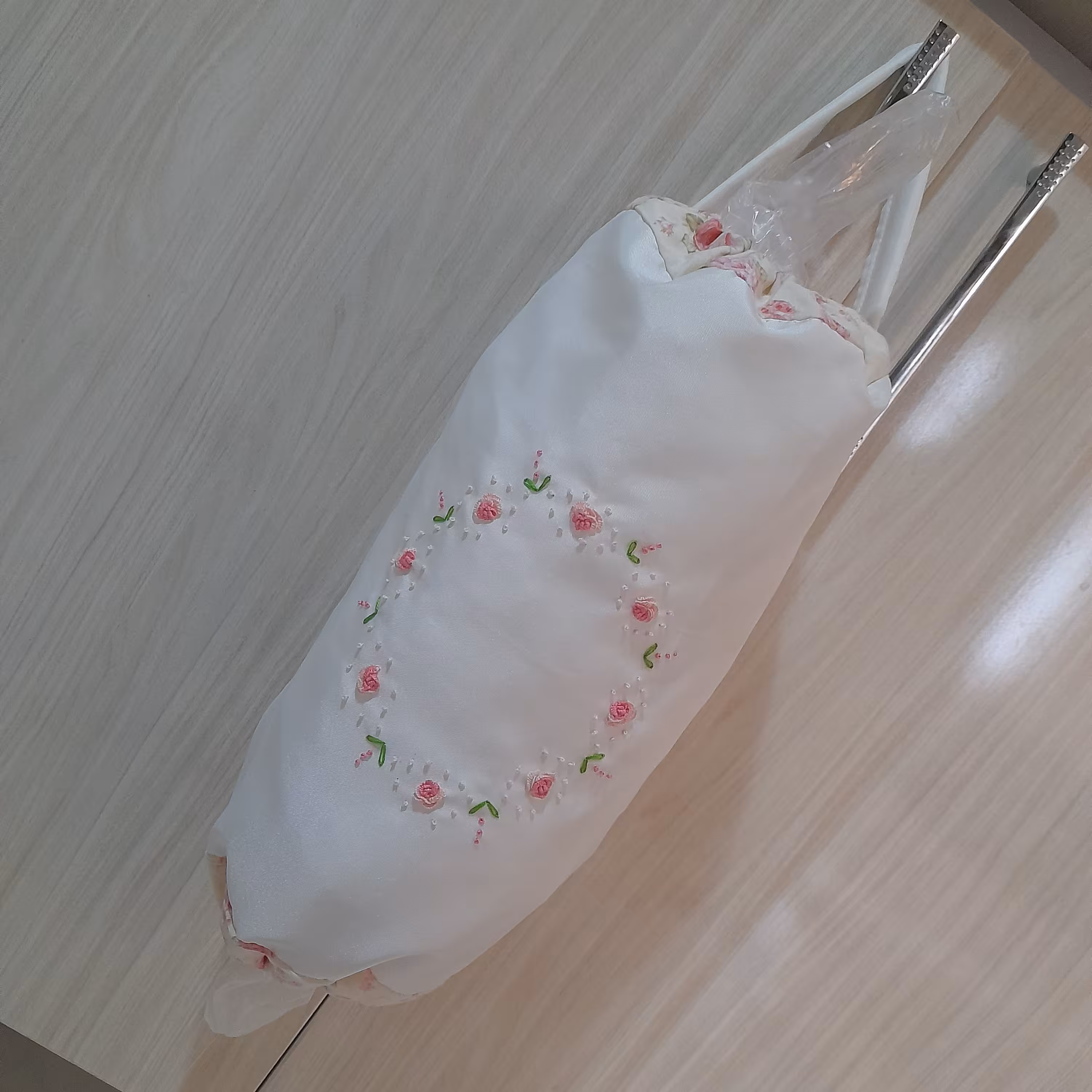 جای نایلون گلدوزی شده