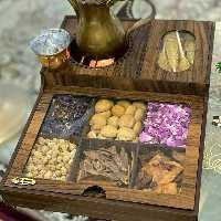 تی باکس چوبی در شیشه ای 