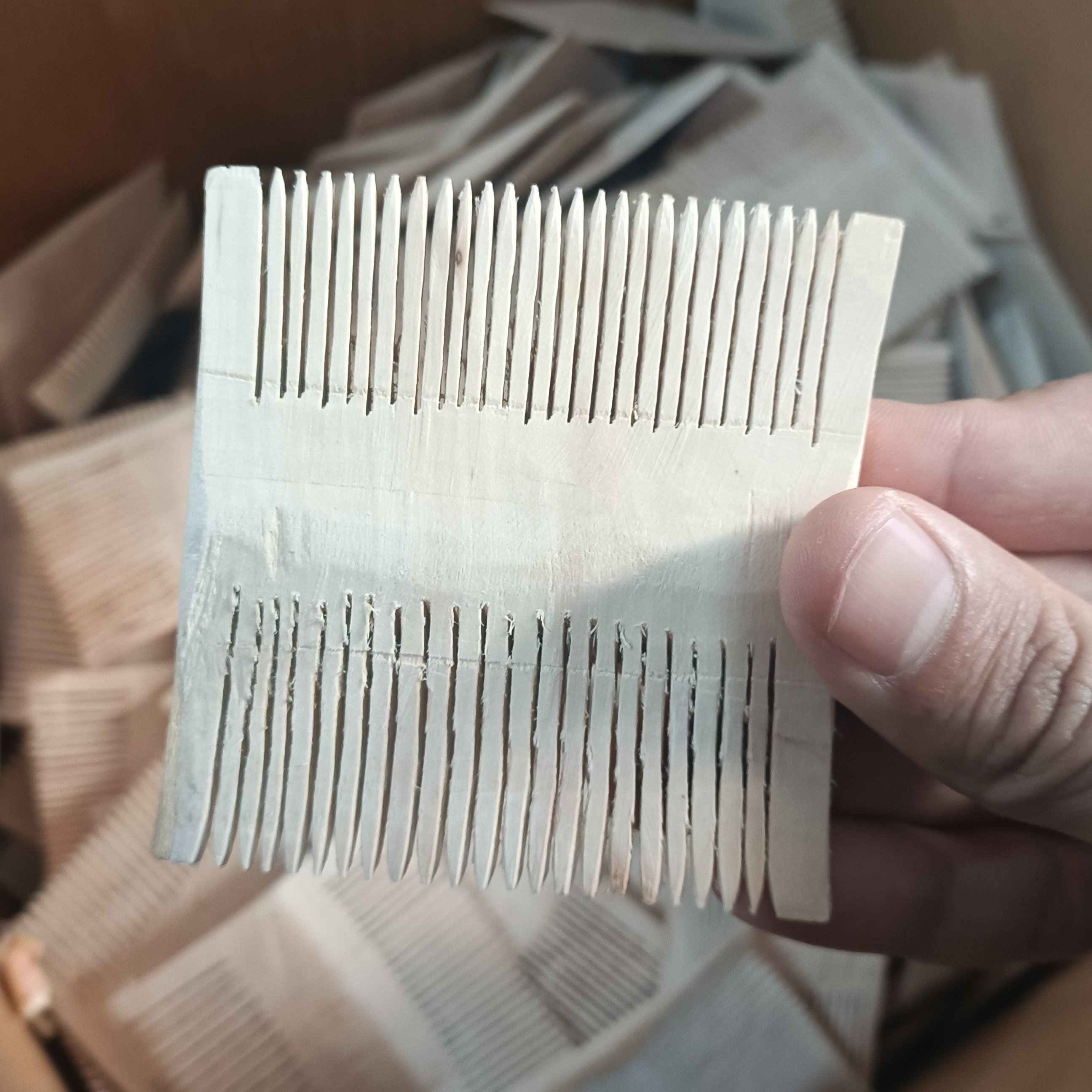 شانه چوبی دست ساز