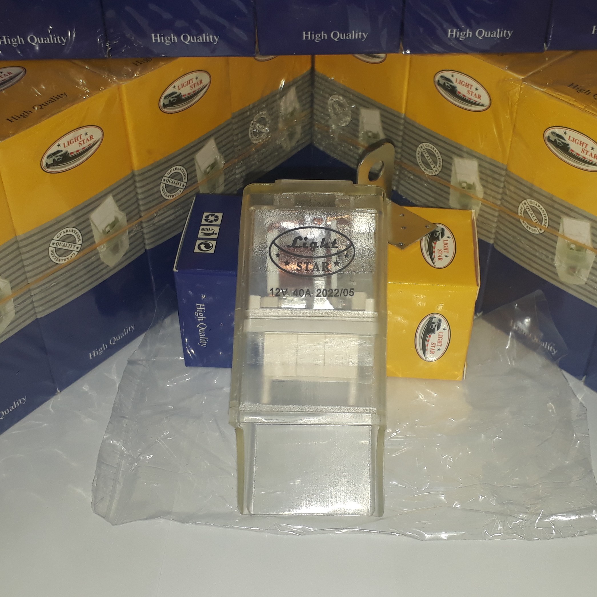 رله فن شیشه ای 40 آمپر پراید انژکتوری با کیفیت بالا  برند لایت استار 