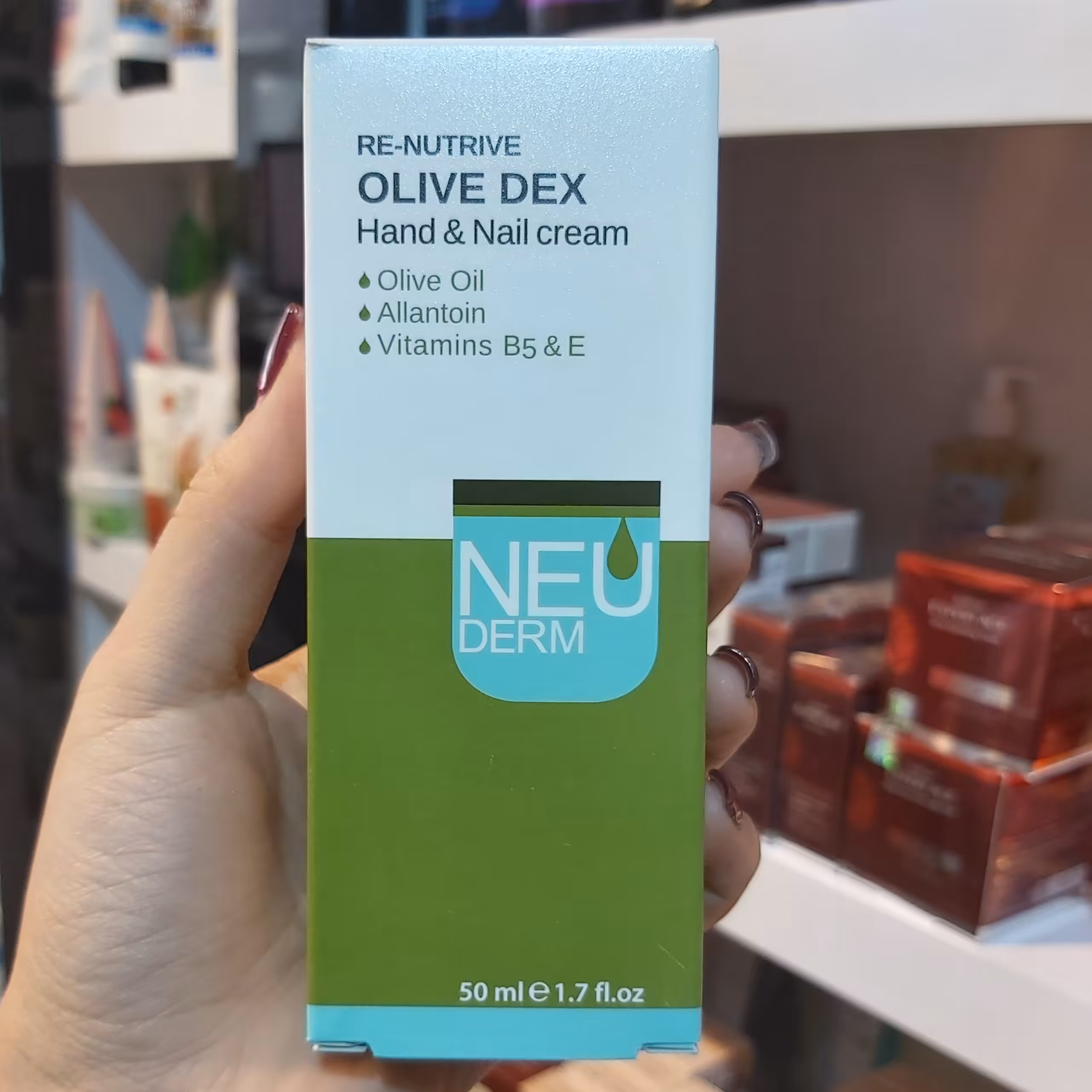 کرم دست و ناخن  رینوتریو  اولیو دکس نئودرم   مناسب انواع پوست  50 میل 