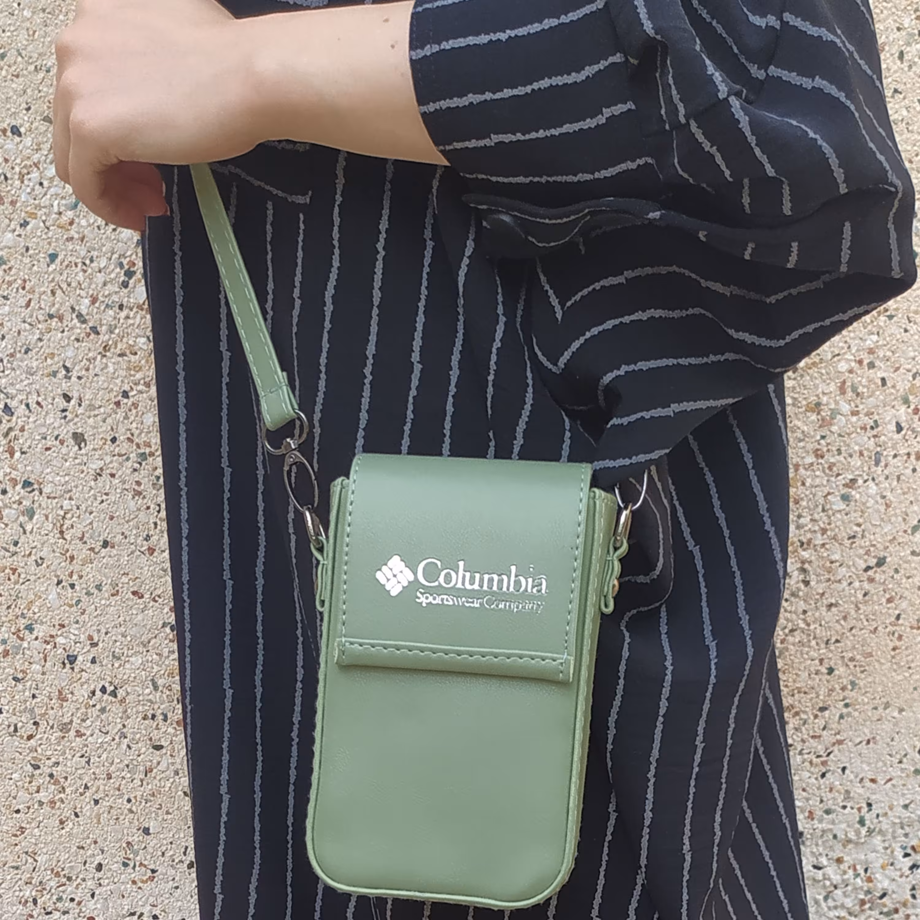 کیف جاموبایلی و جاکارتی طوسی کوچک