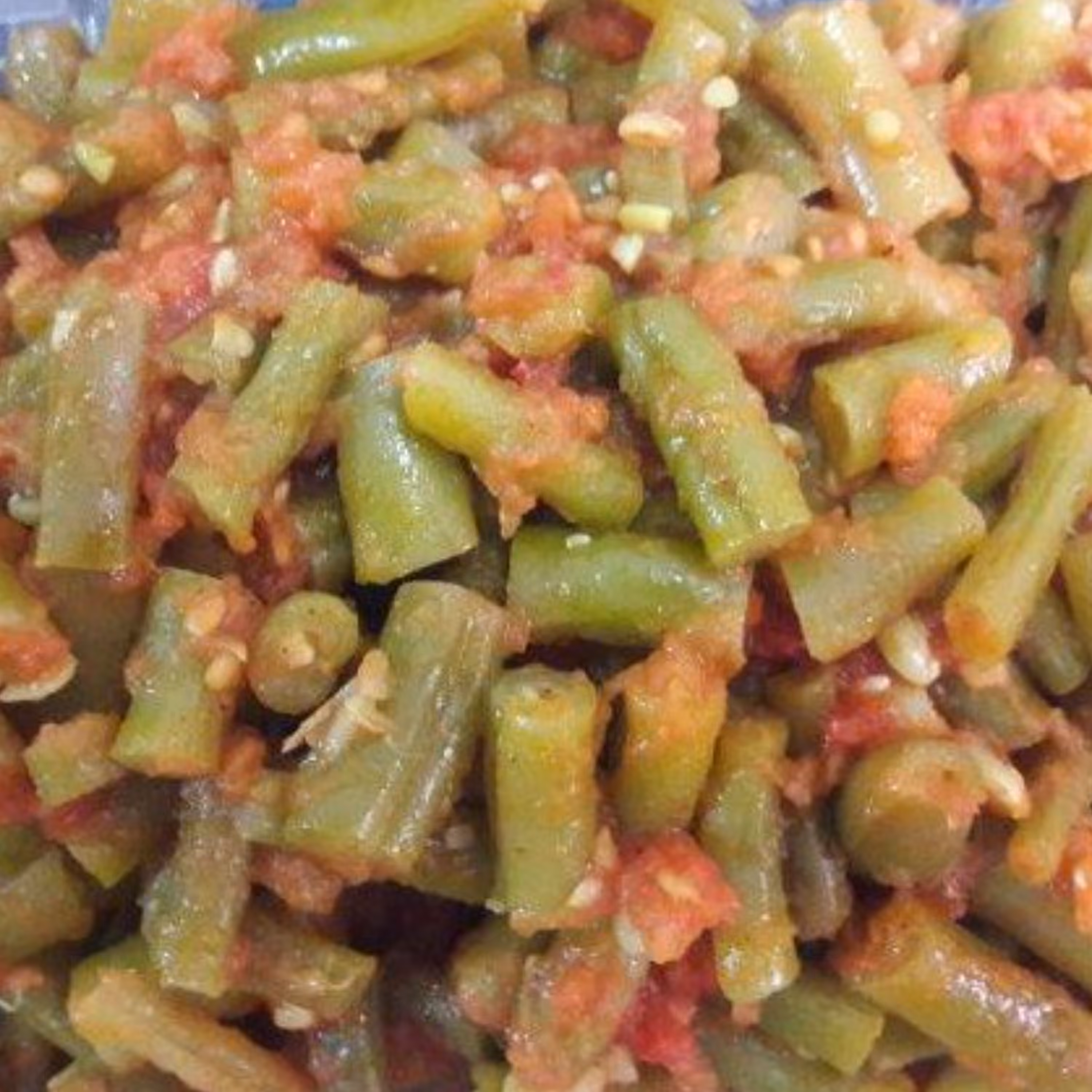 لوبیا سبز سرخ شده  با پوره گوجه ارگانیک کشاورزی رضوانی