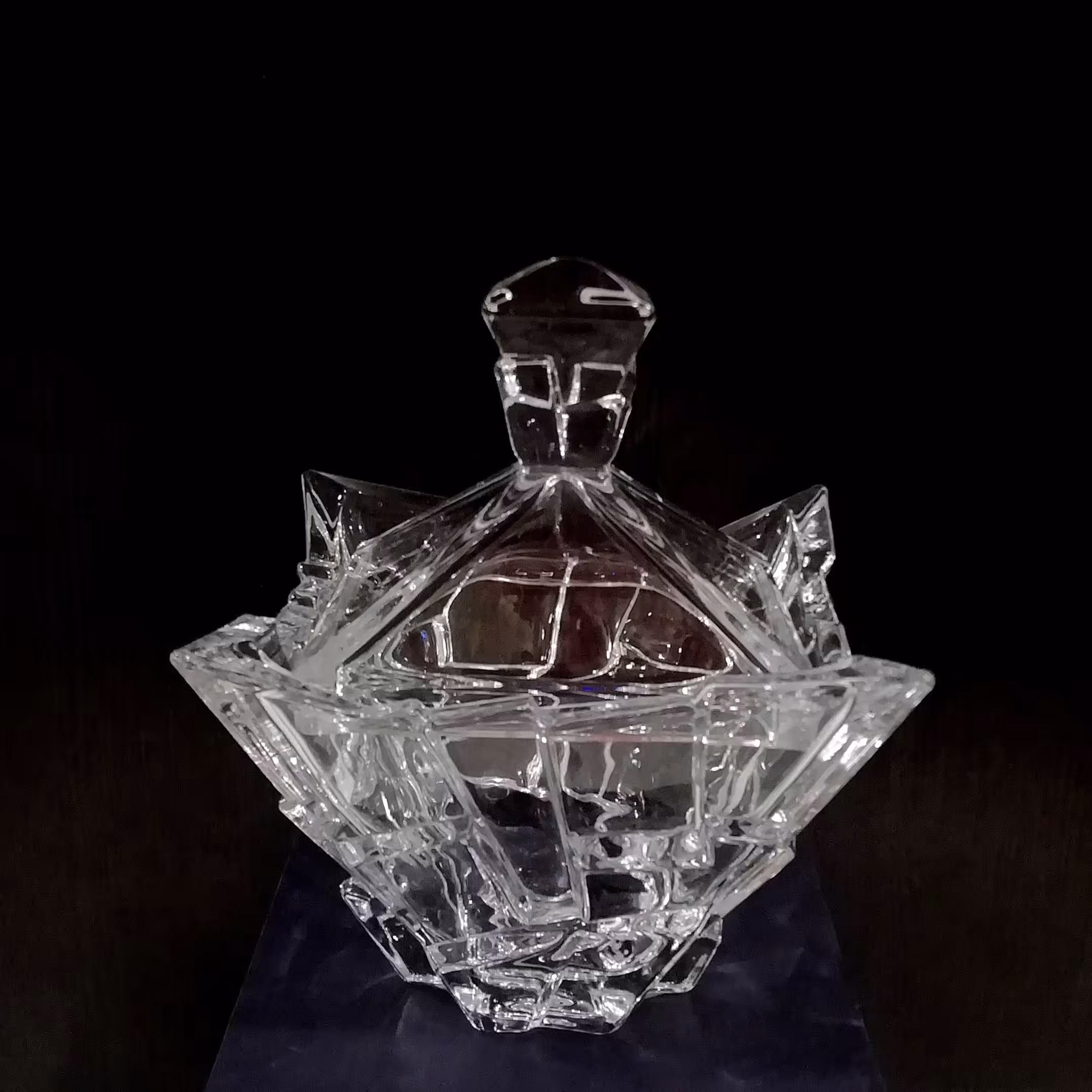 شکلات خوری بلور طرح کرک با کیفیت بی‌نظیر خارجی 