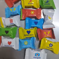 شکلات کاکائو رنگارنگ آیسودا (یک کیلو) آی سودا ایسودا کاکایو شیرین 